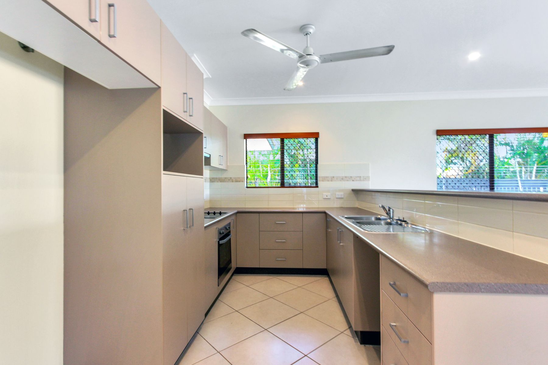 42 Liddy Crescent, Farrar, NT 0830, Farrar - Thumbnail 5
