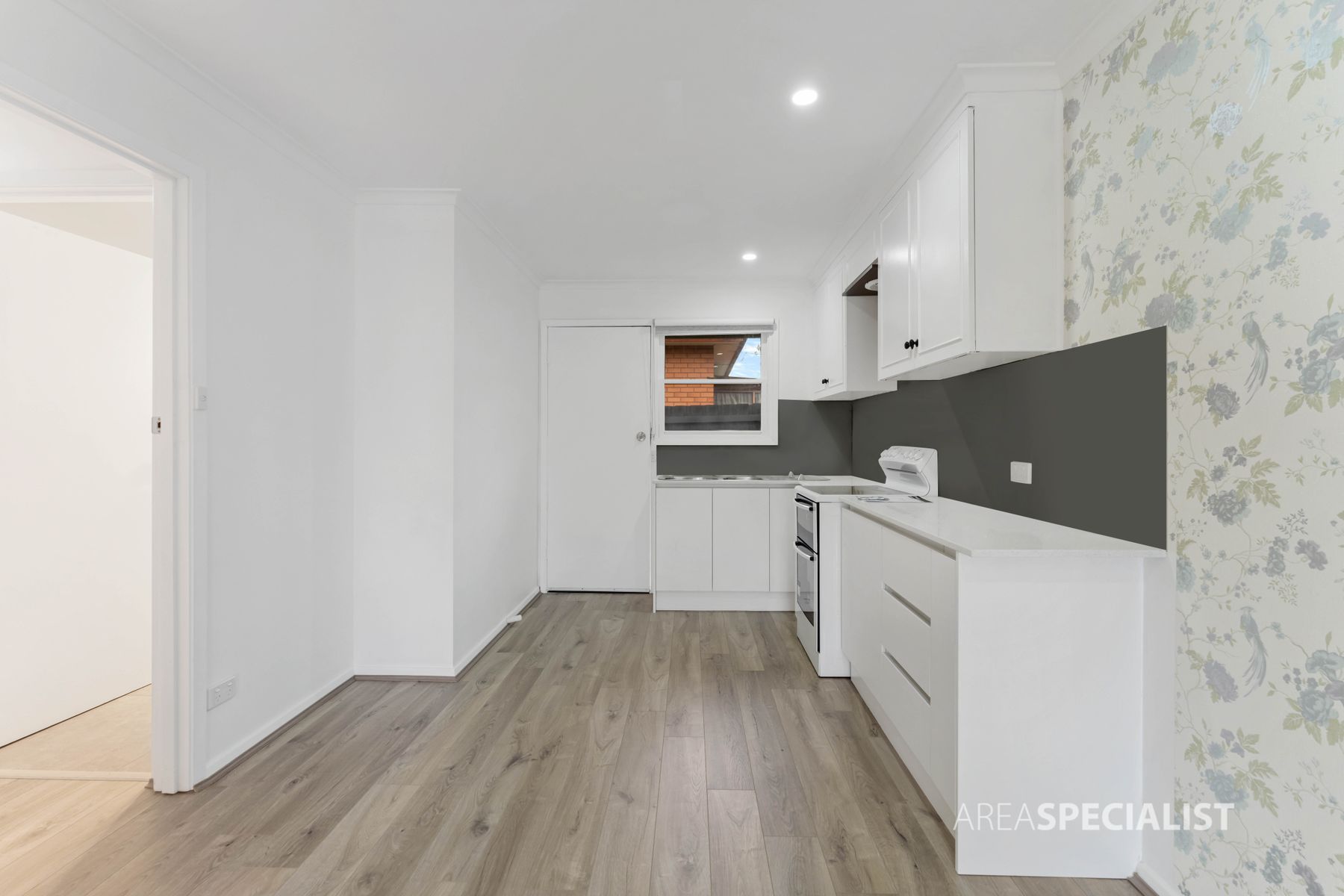 2/2 Railway Avenue, Werribee, VIC 3030, Werribee - Thumbnail 6