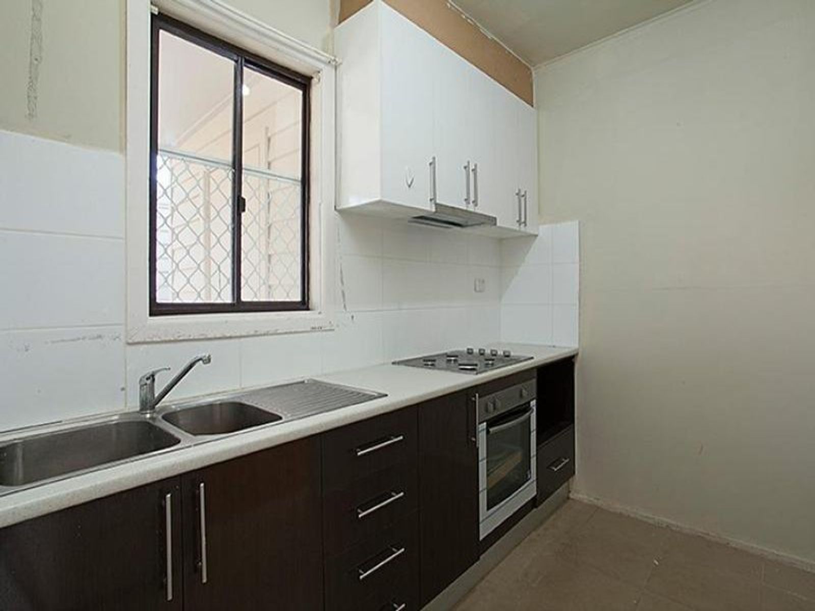24 Lambeth Street, Kensington, VIC 3031, Kensington - Thumbnail 2