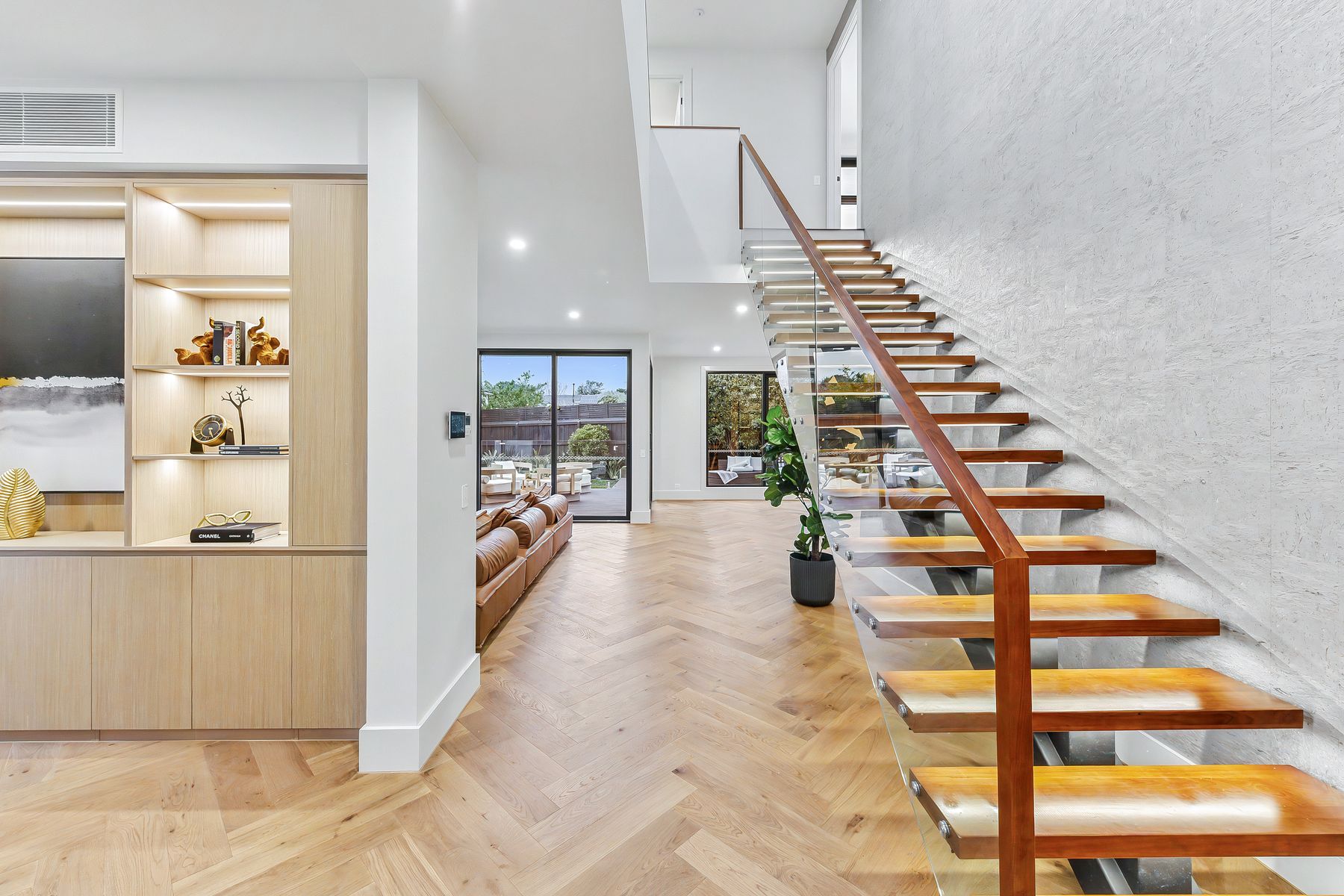 2 O'Connor Crescent, Hampton East, Hampton East - Thumbnail 2