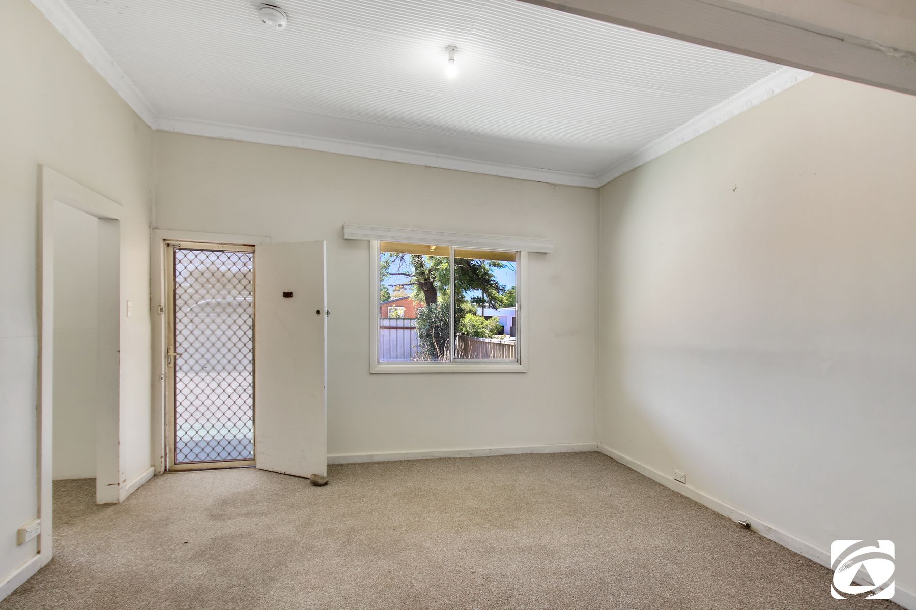 143 Piper Street, Broken Hill NSW 2880, Broken Hill - Thumbnail 2