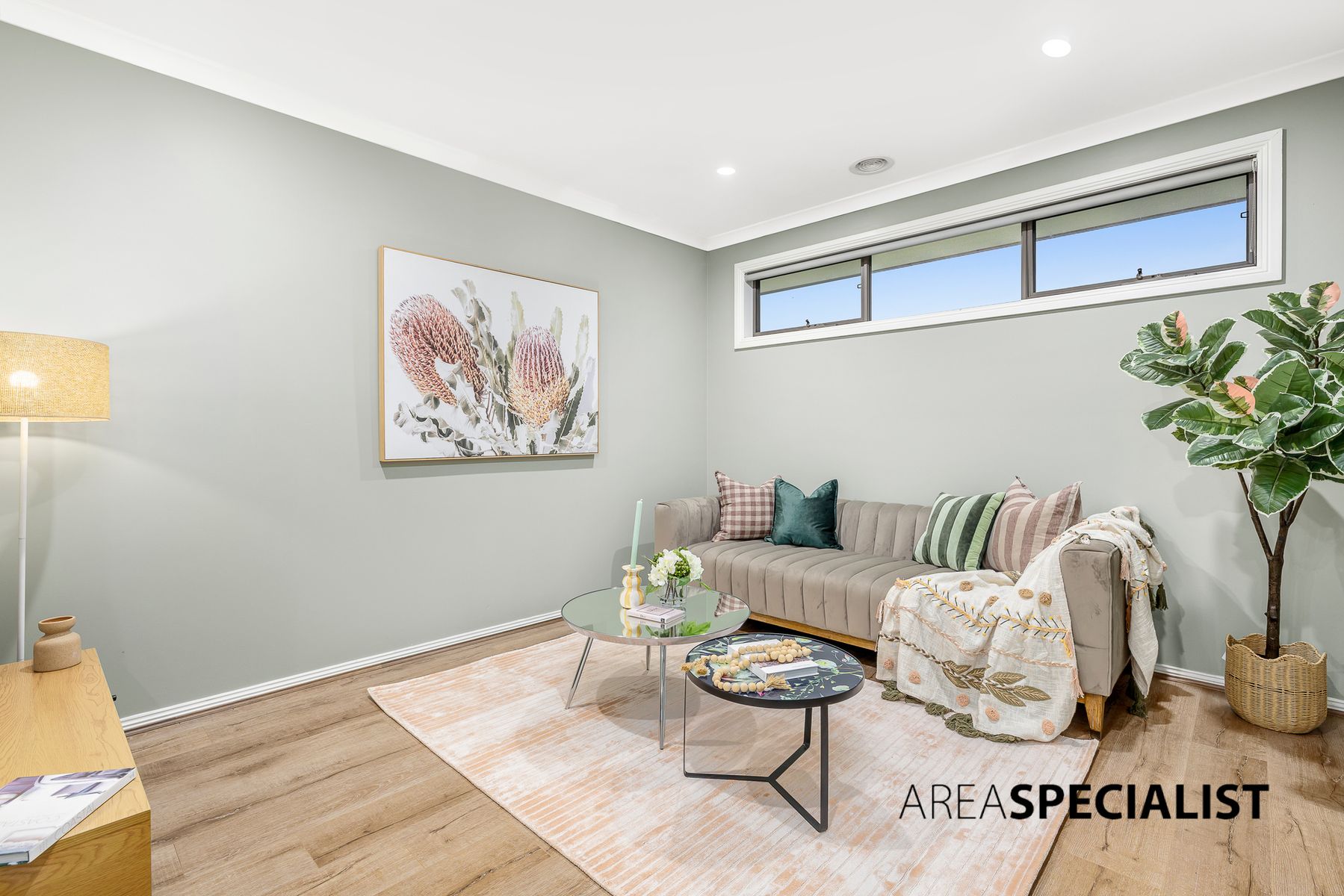 32 Canmore Street, Cranbourne East, VIC 3977, Cranbourne East - Thumbnail 3