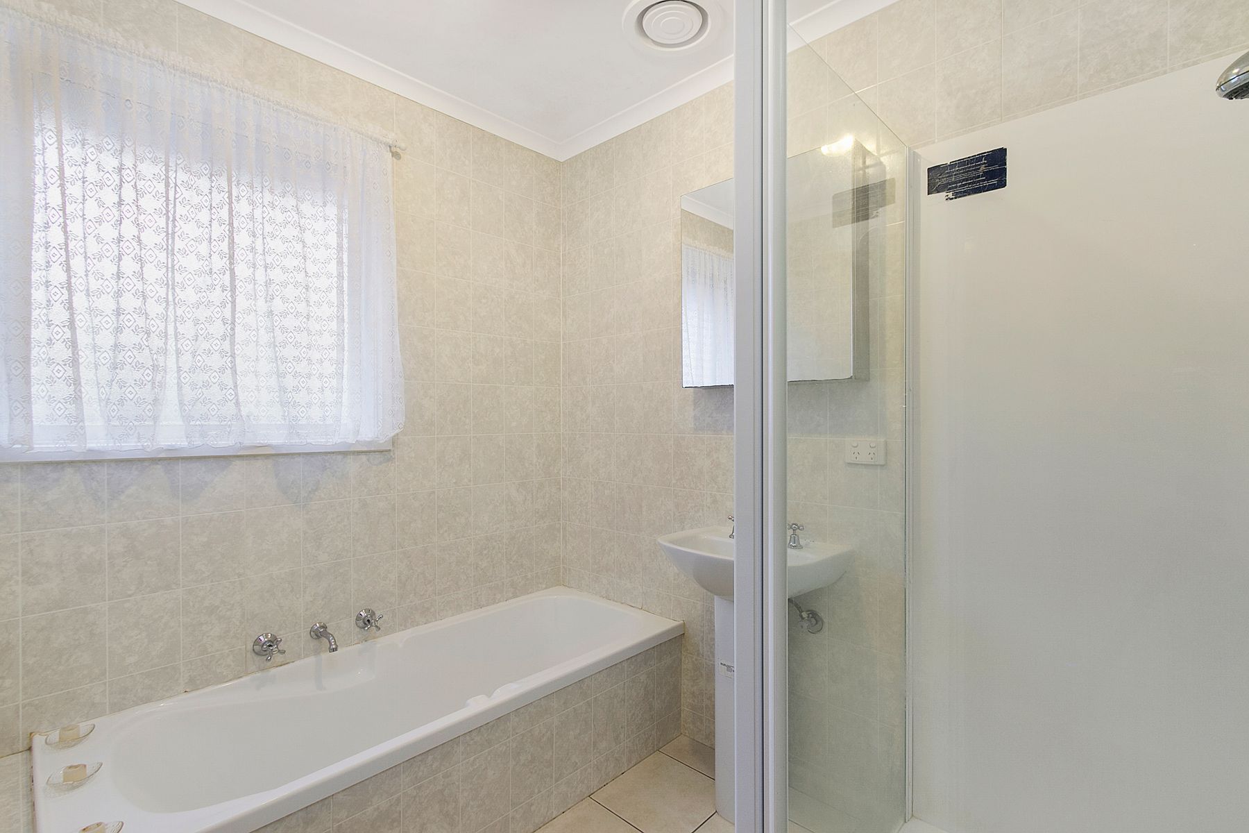 15 Falconer Crescent, Bayswater North, VIC 3153, Bayswater North - Thumbnail 8