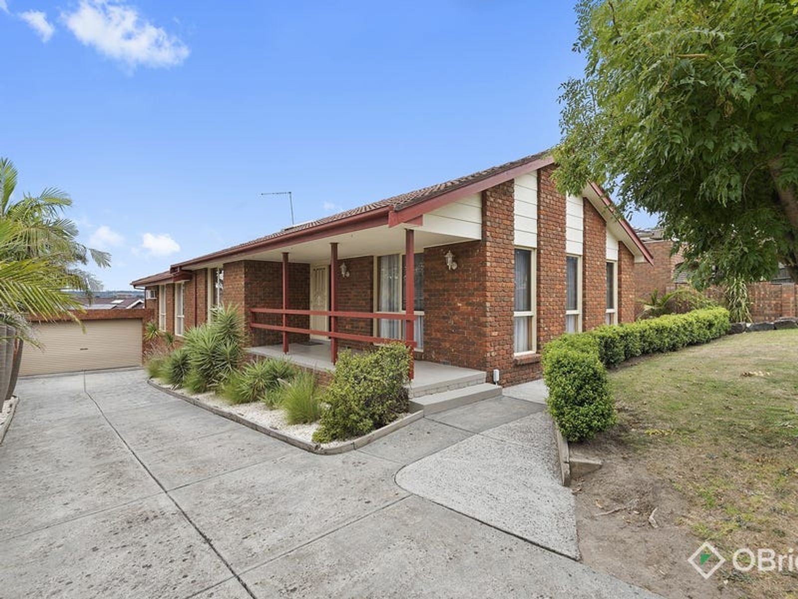 5 Wevlin Close, Endeavour Hills, VIC 3802, Endeavour Hills - Thumbnail 2