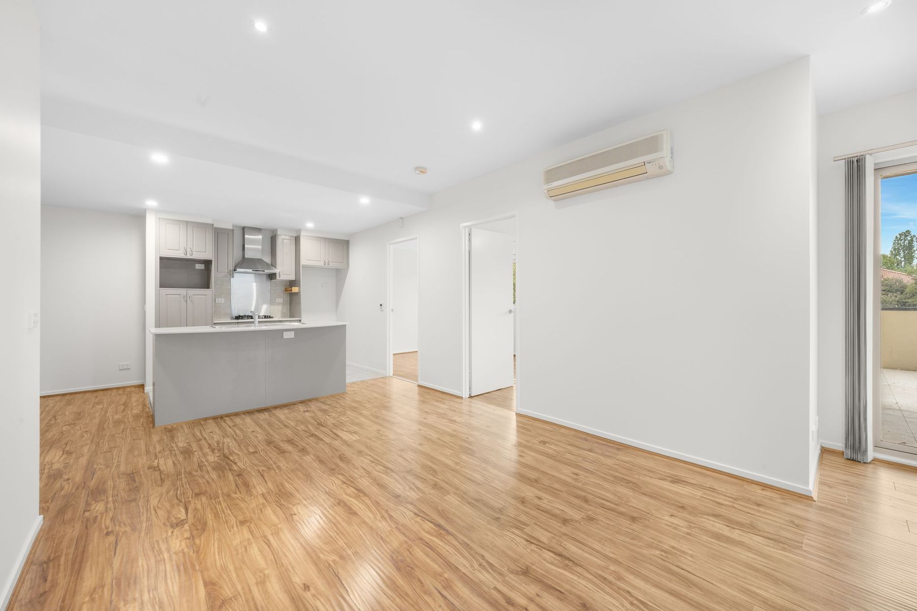 8/12 Waniassa Street, Queanbeyan - Thumbnail 5