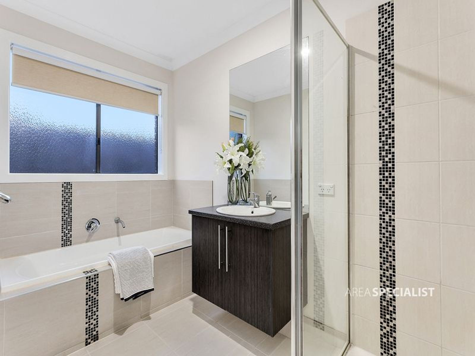 4 Karwarren Way, Cranbourne West, VIC 3977, Cranbourne West - Thumbnail 7