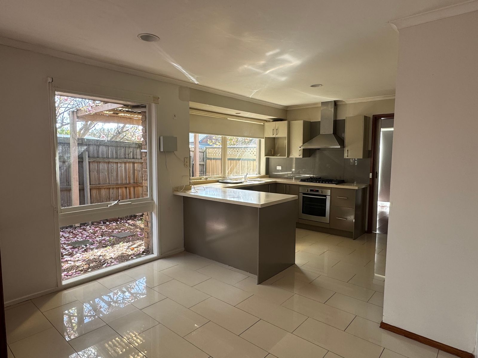 21 Nugong Place, Traralgon VIC 3844, Traralgon - Thumbnail 2