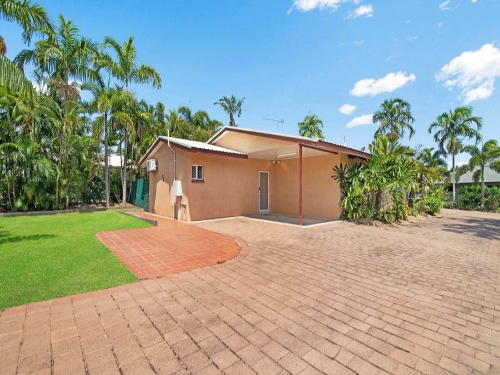 1/2 Carallia Court, Rosebery NT 0832, Rosebery - Thumbnail 2
