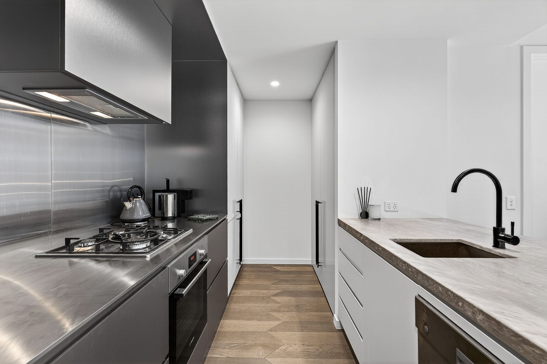311/5 Wominjeka Walk, West Melbourne, West Melbourne - Thumbnail 2