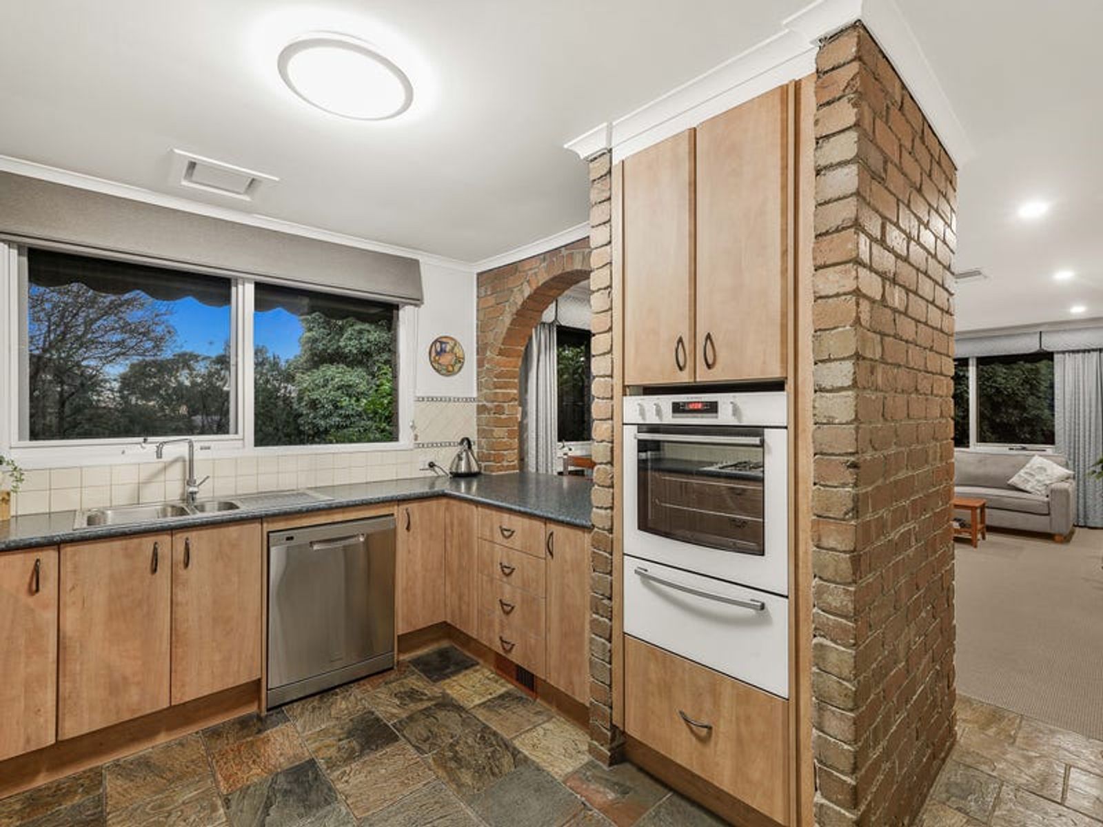 7 Hollyoak Court, Ferntree Gully, VIC 3156, Ferntree Gully - Thumbnail 7