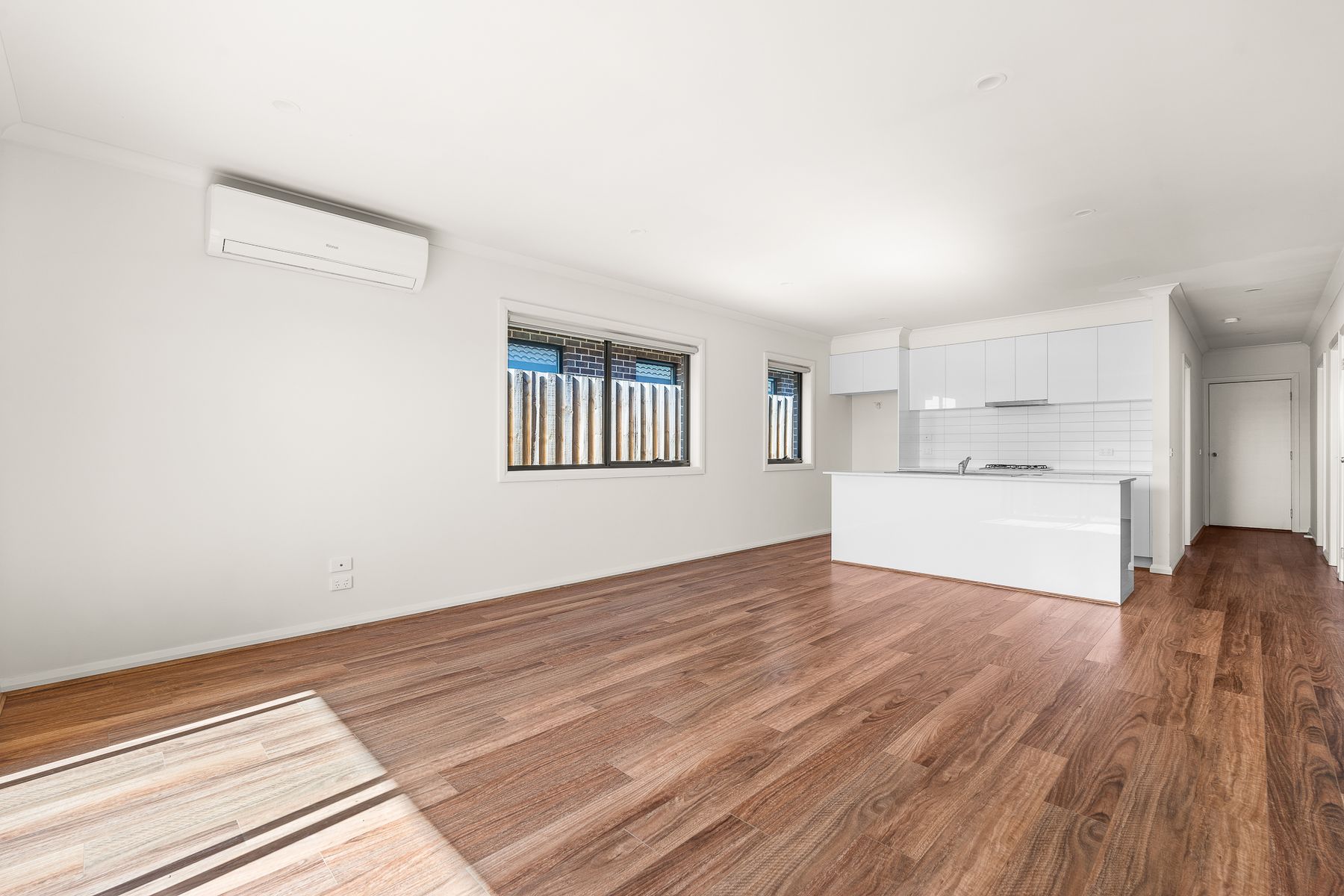 11 Cornelius Close, Melton South, VIC 3338, Melton South - Thumbnail 5