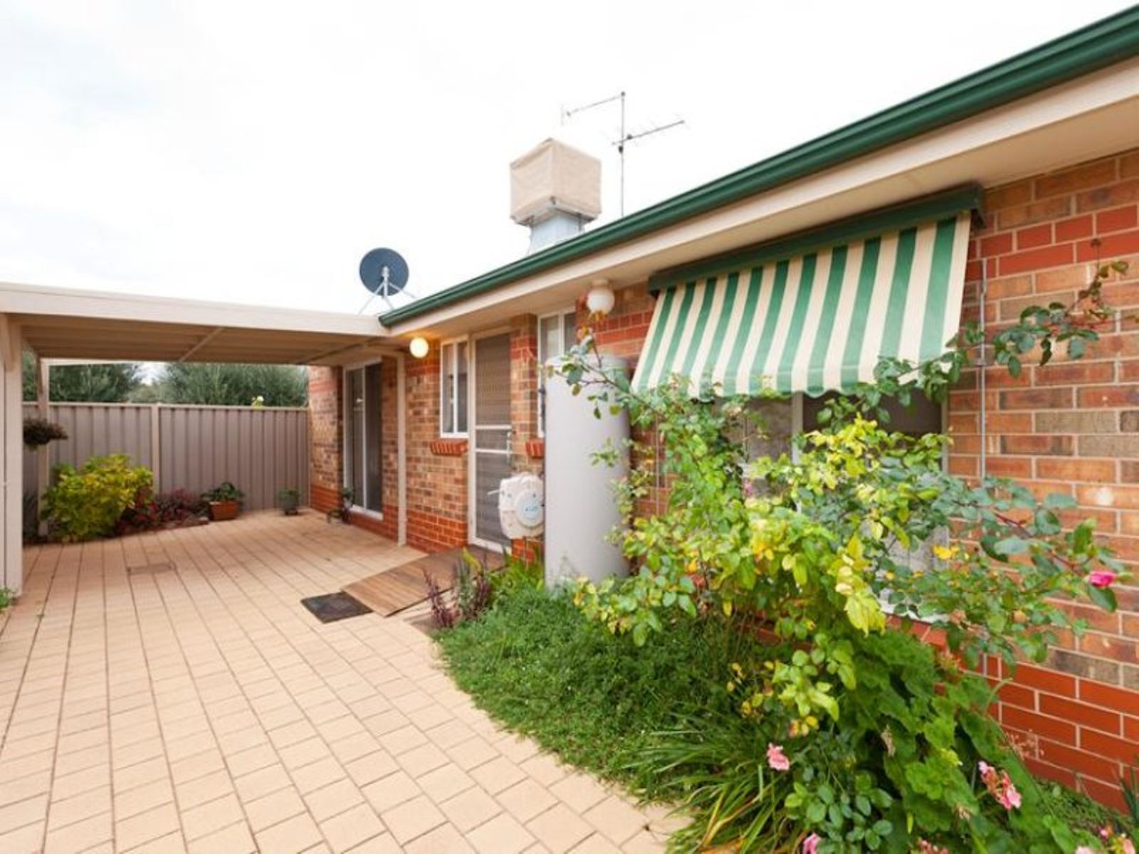 1/299 Cureton Avenue, Mildura - Thumbnail 8