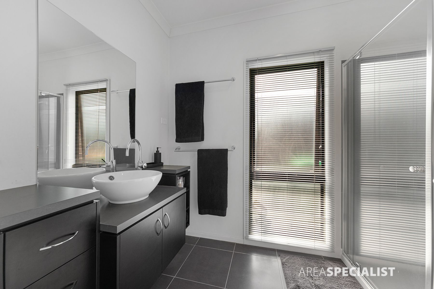 114 Sandalwood Drive, Pakenham, VIC 3810, Pakenham - Thumbnail 6