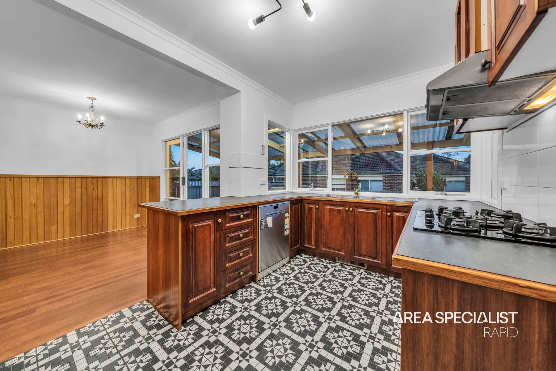 2 Henry Lawson Drive, Lynbrook, Lynbrook - Thumbnail 6