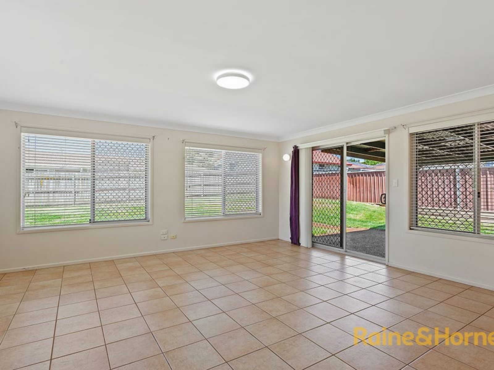 8 Riethmuller Street, Kearneys Spring QLD 4350, Kearneys Spring - Thumbnail 2