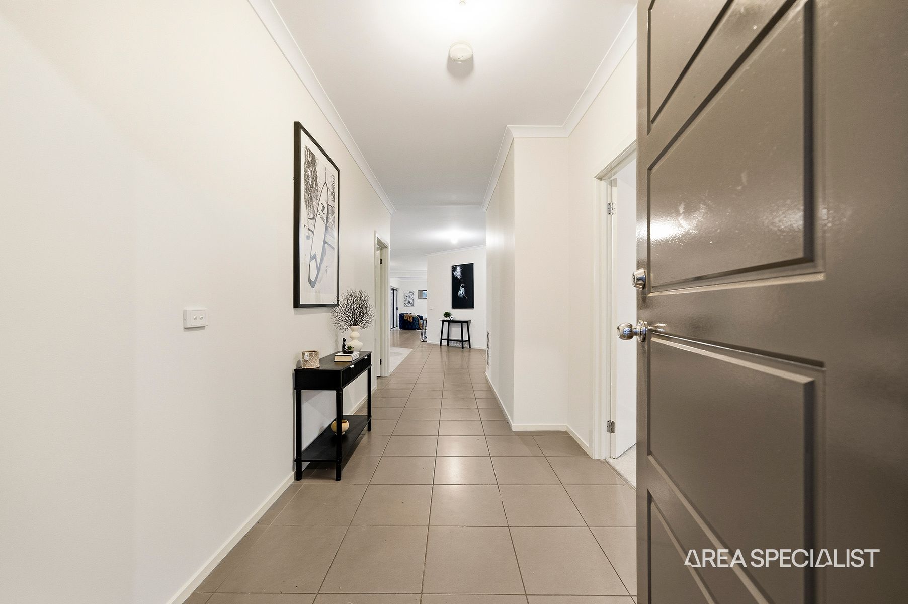 4 Kingbird Avenue, Tarneit - Thumbnail 3