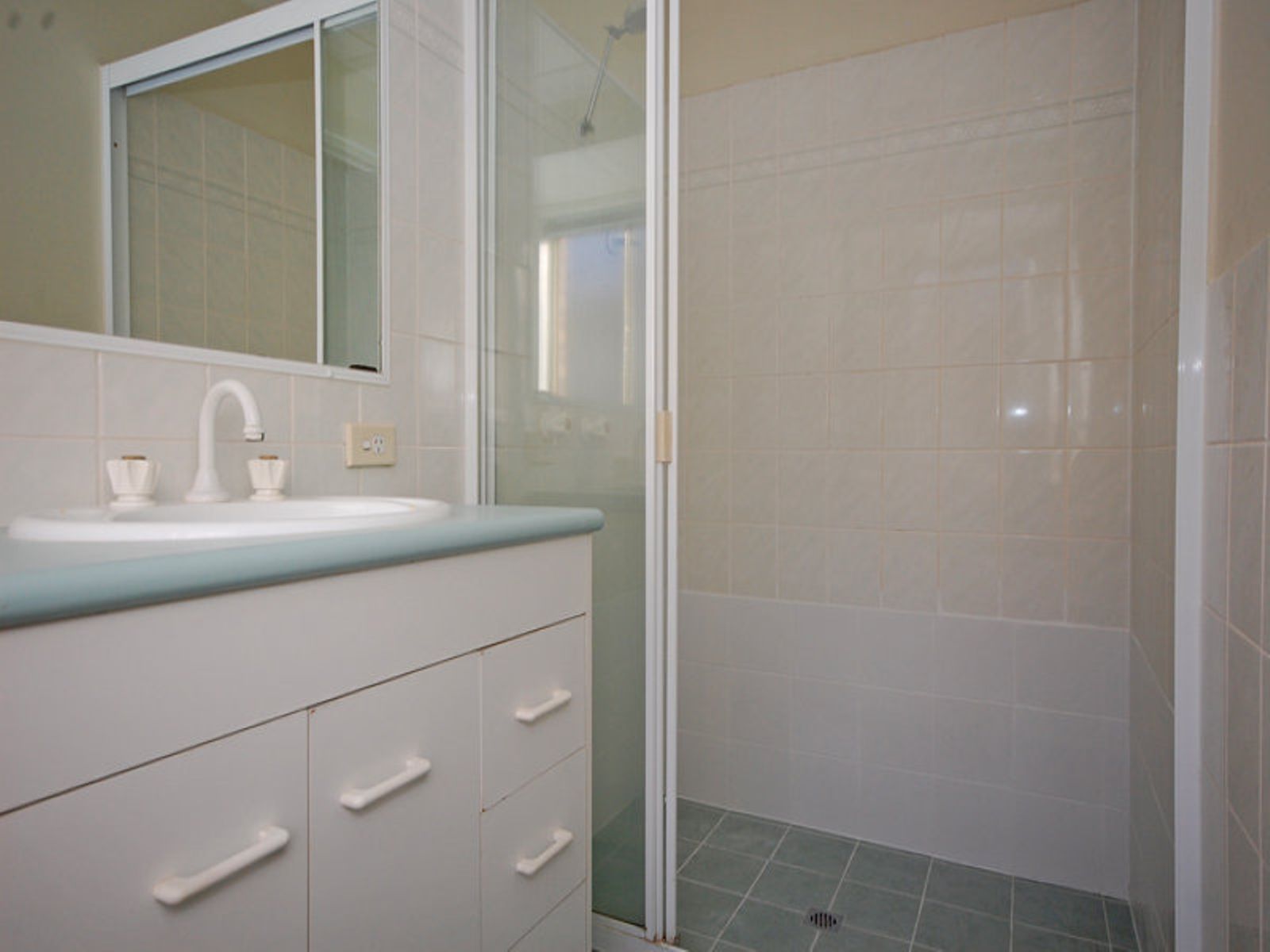 30 Queen Charlotte Court, Mudgeeraba QLD 4213, Mudgeeraba - Thumbnail 8