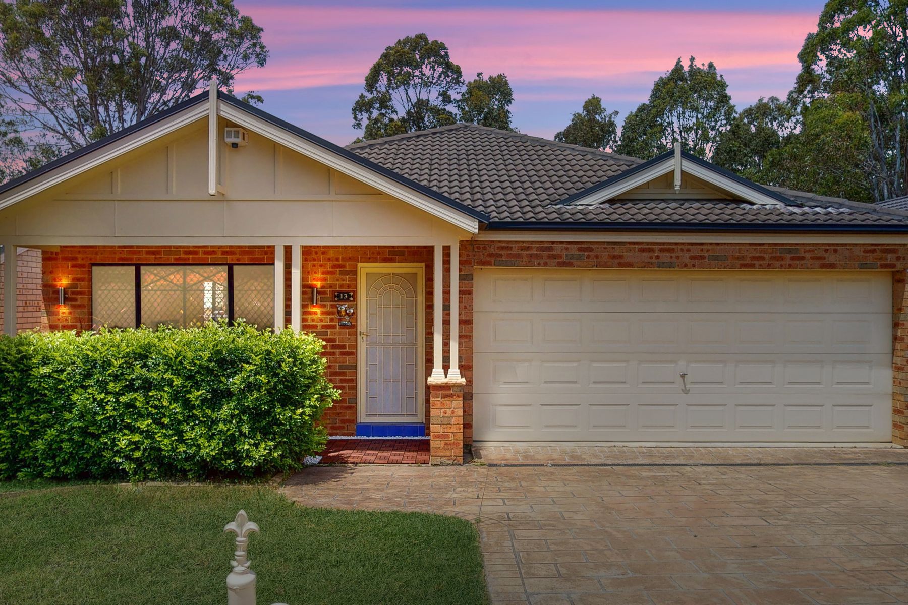 13 Barrington Court, Holsworthy NSW 2173