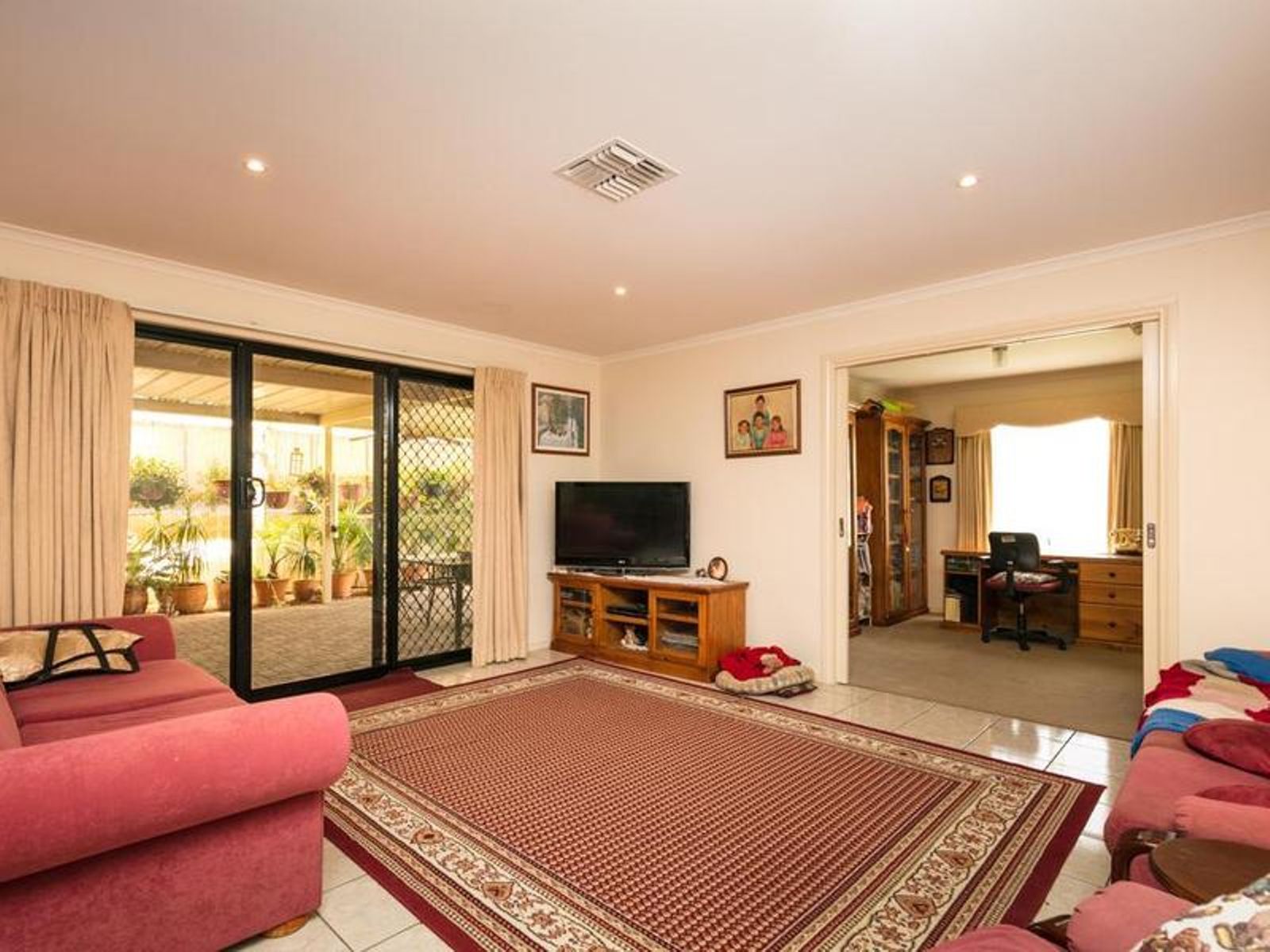 2 Edmund Barton Court, Mildura - Thumbnail 2