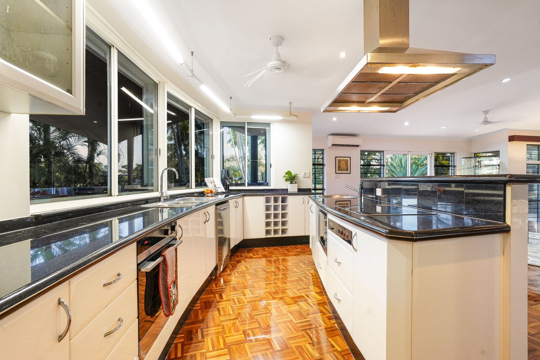 31 Cullen Bay Crescent, Cullen Bay NT 0820, Cullen Bay - Thumbnail 7