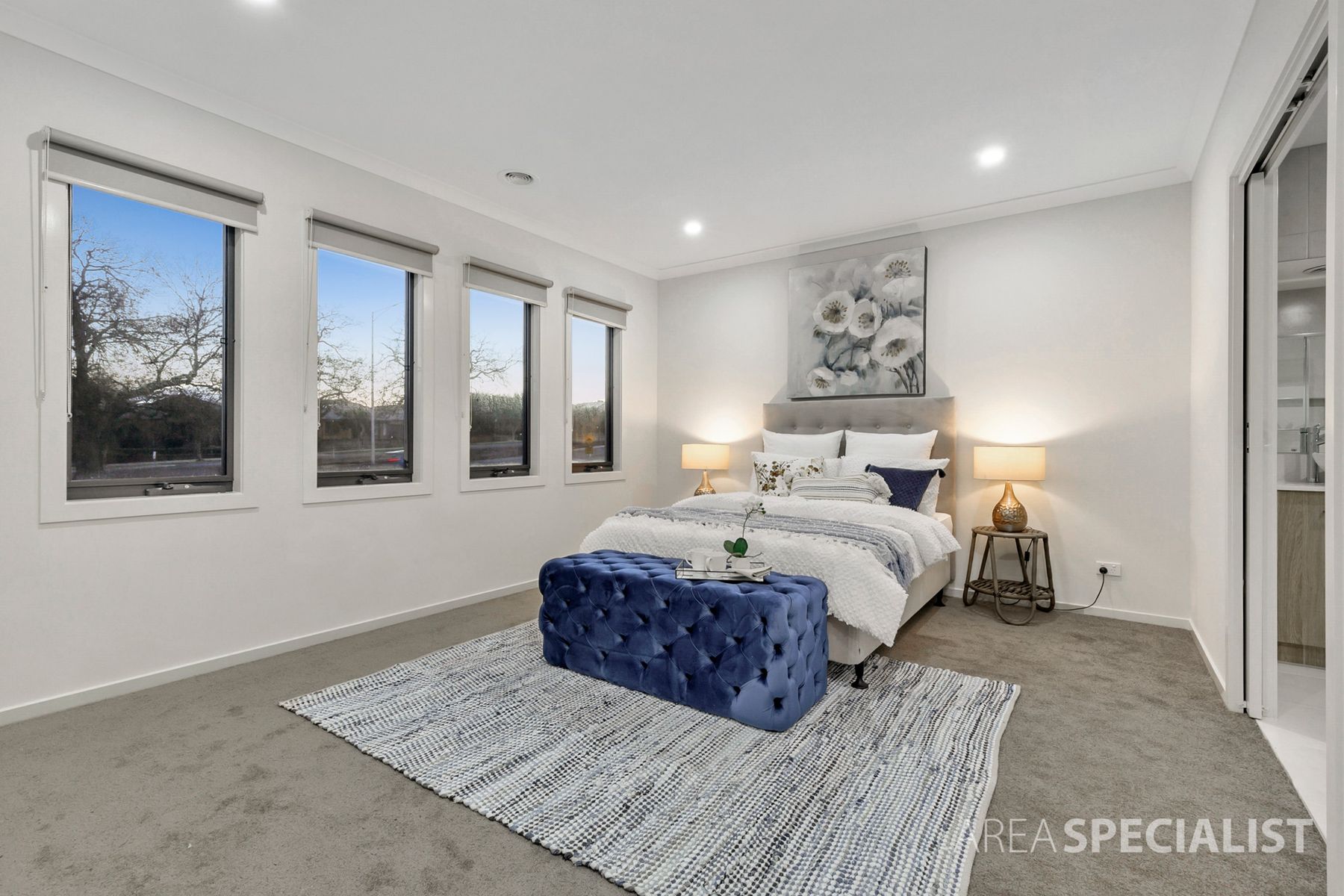 22 Portia Circuit, Clyde North, VIC 3978, Clyde North - Thumbnail 4