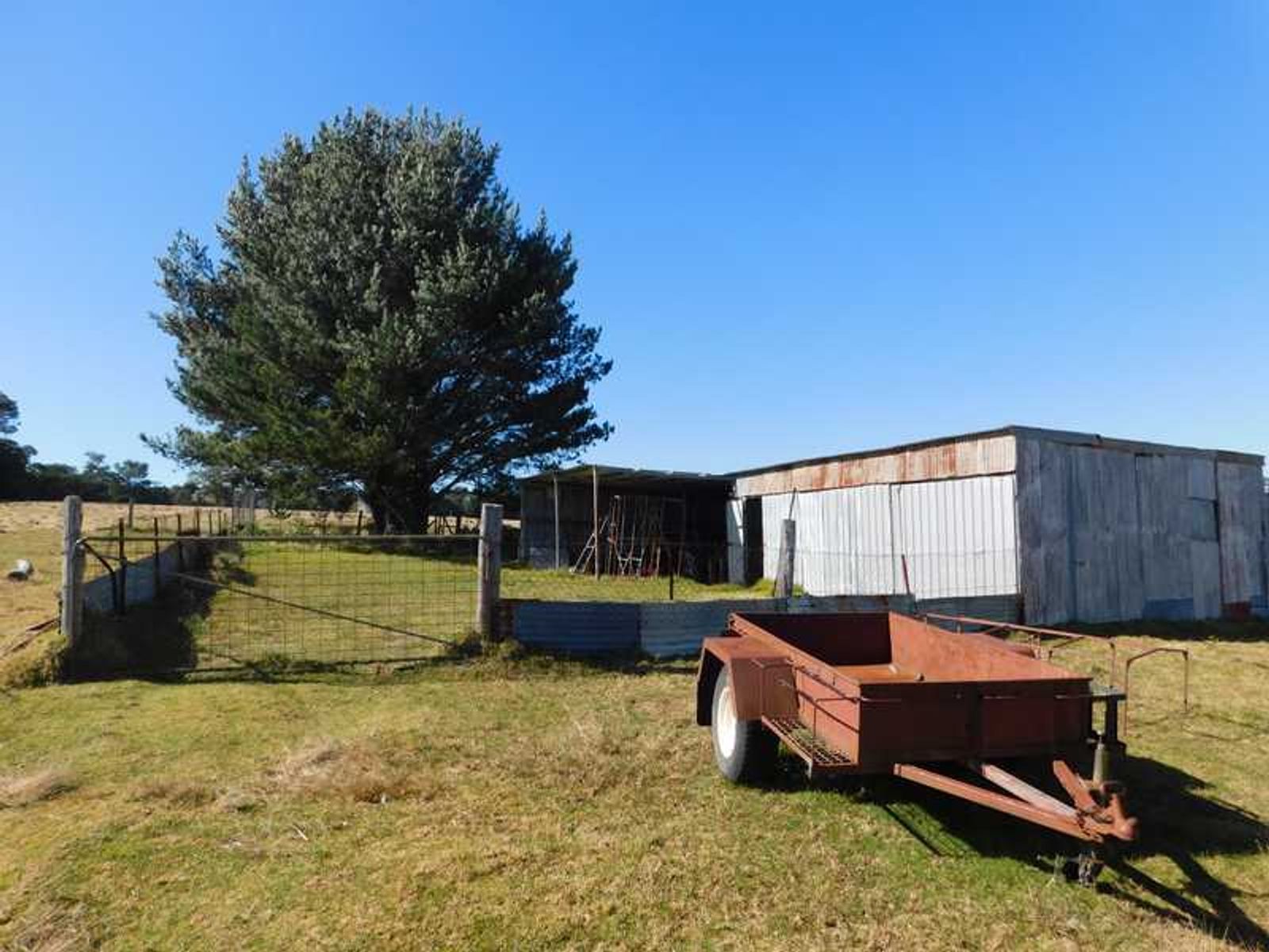 129 Bowleys Road, The Falls - Thumbnail 5