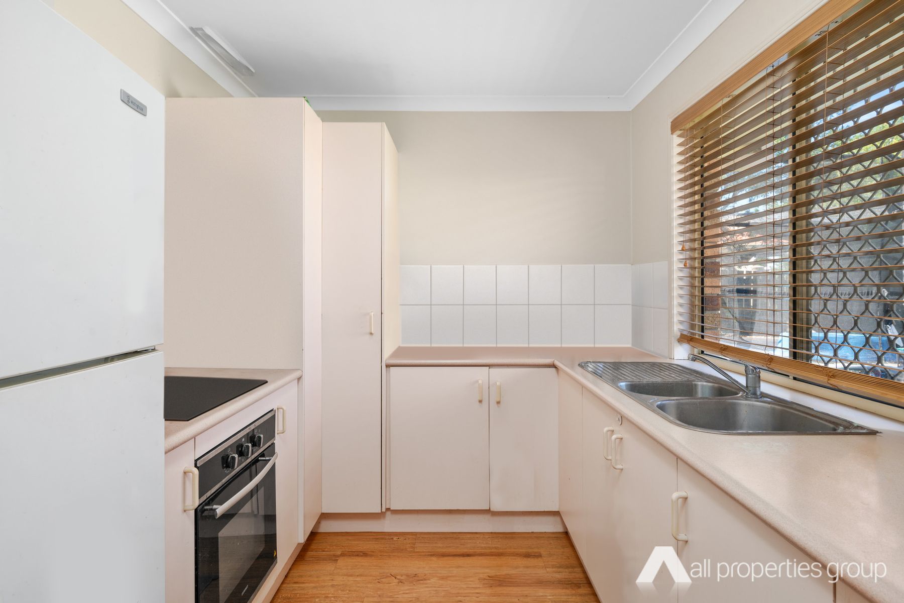 10 Jobson Place, Crestmead QLD 4132, Crestmead - Thumbnail 2