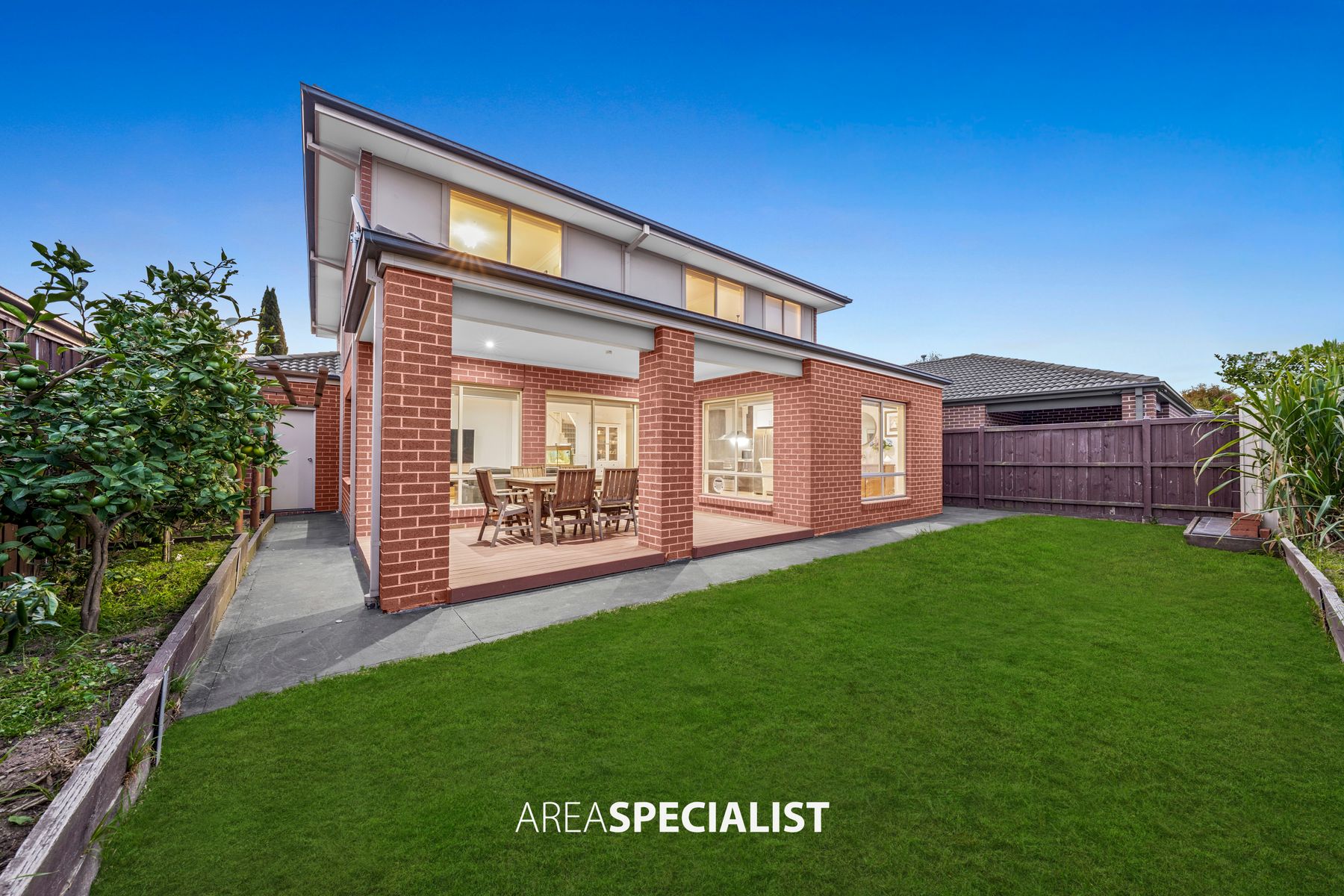 23 Elmsford Crescent, Cranbourne West, Cranbourne West - Thumbnail 4