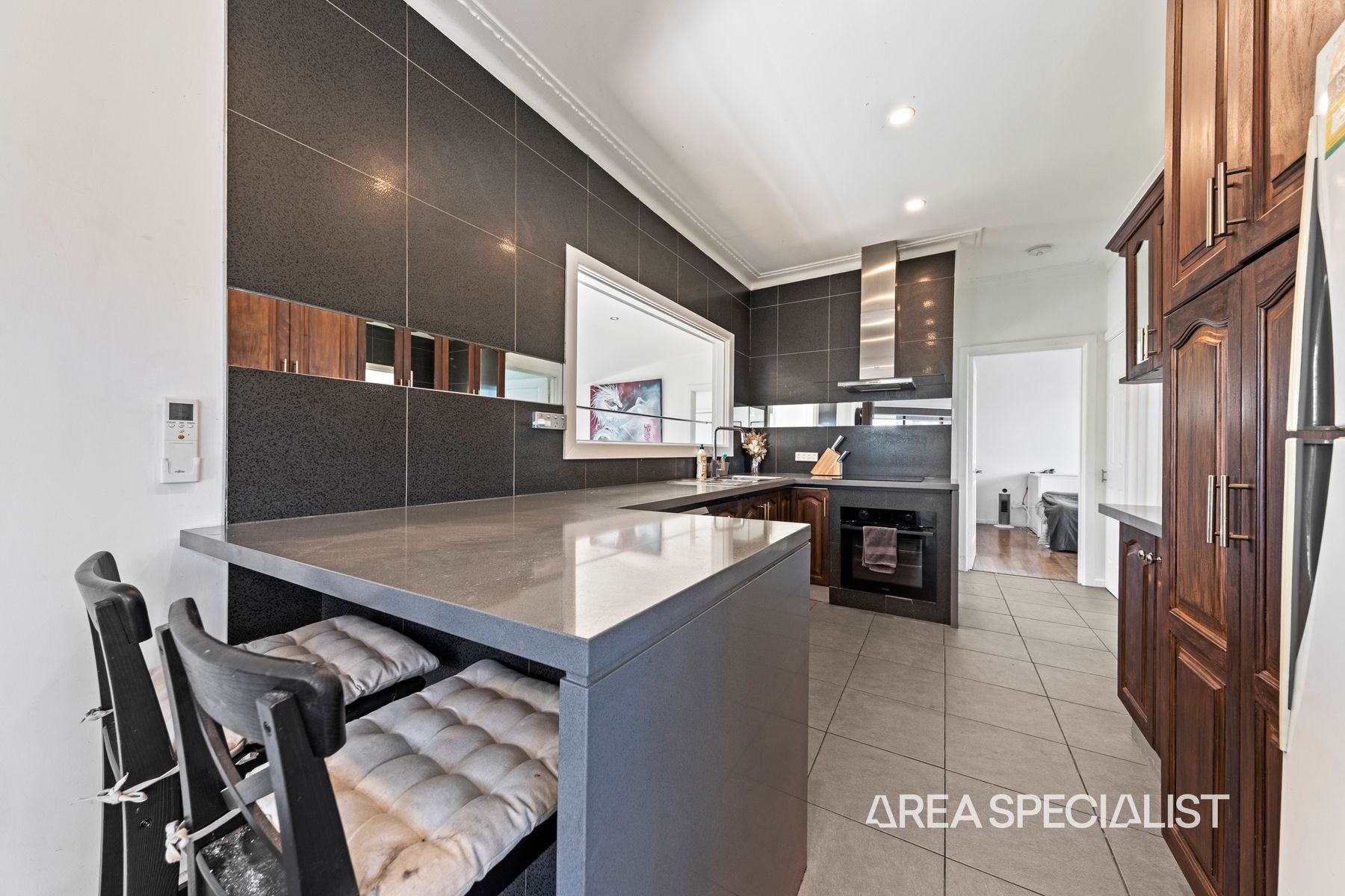 1 Maughan Road, Koo Wee Rup, Koo Wee Rup - Thumbnail 2