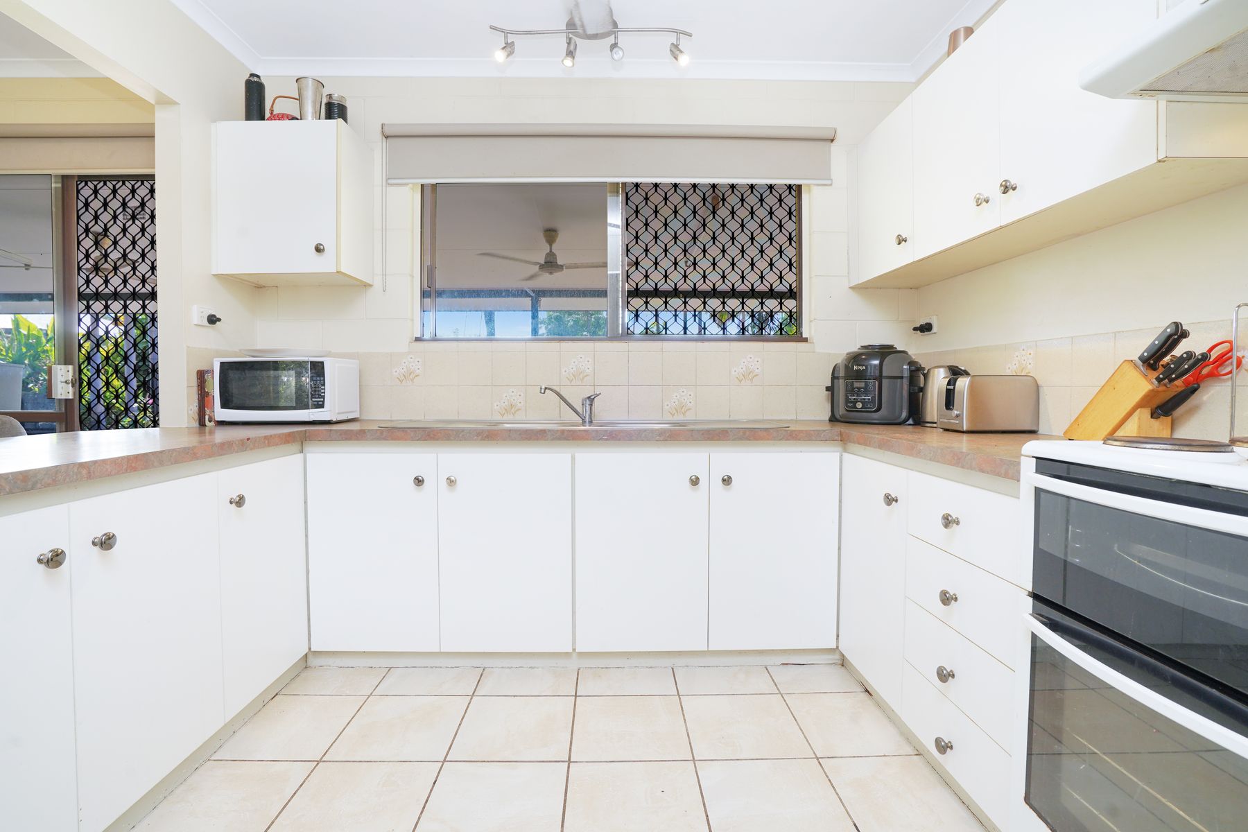 17 Legune Avenue, Leanyer NT 0812, Leanyer - Thumbnail 5