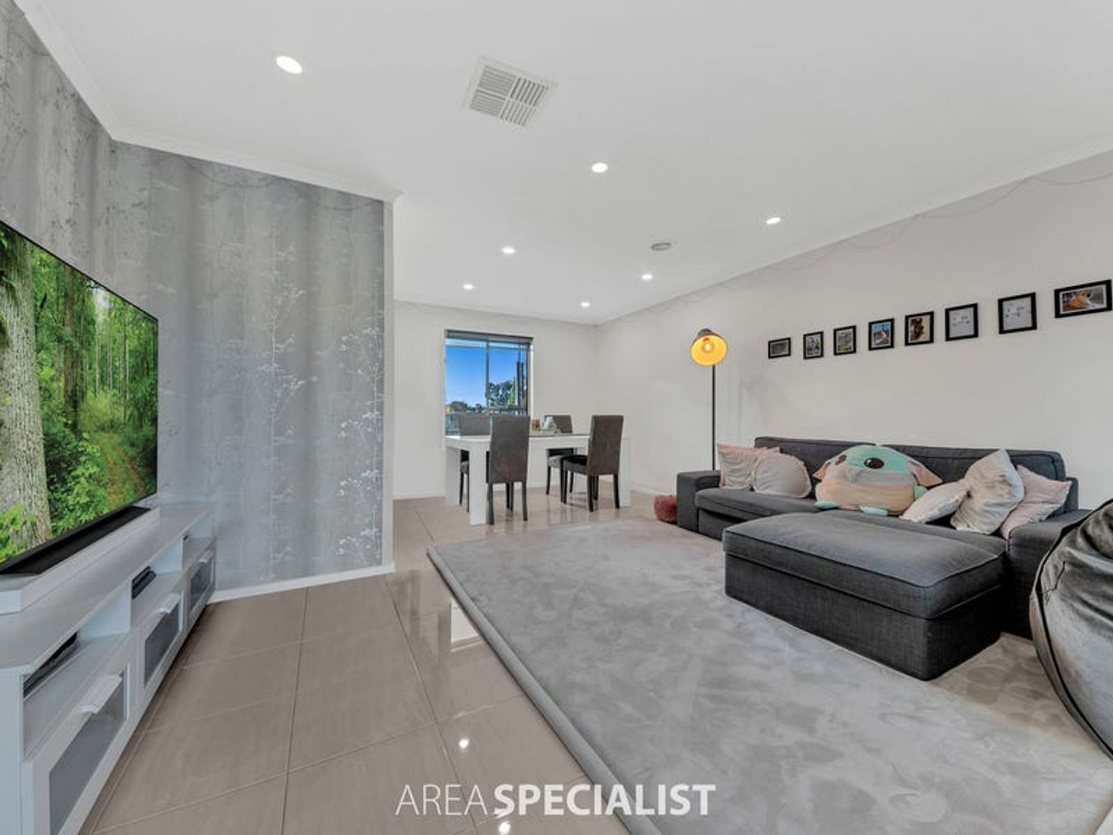 46 Ralph Crescent, Hampton Park, VIC 3976, Hampton Park - Thumbnail 3