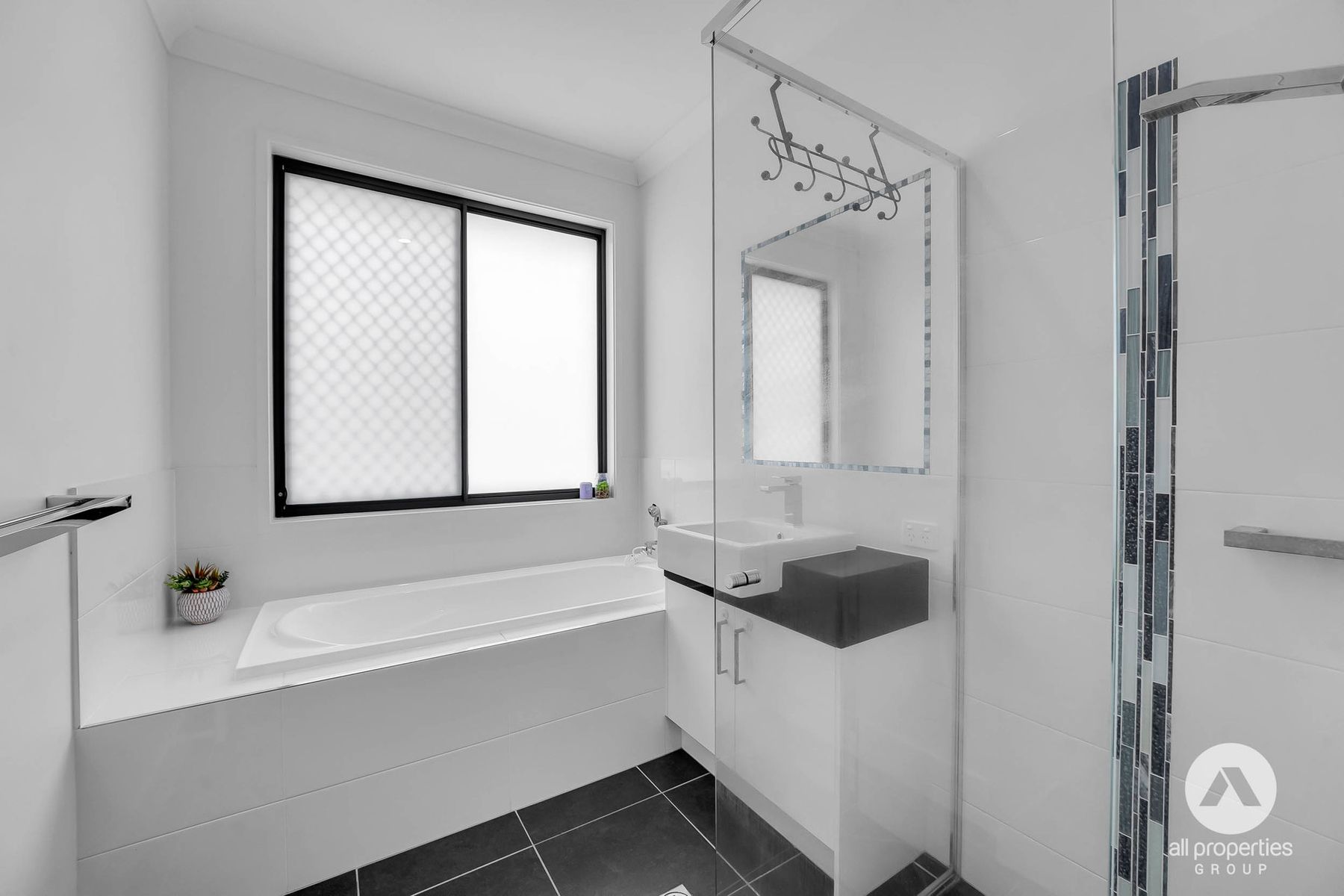 30 Byron Drive, Jimboomba QLD 4280, Jimboomba - Thumbnail 6