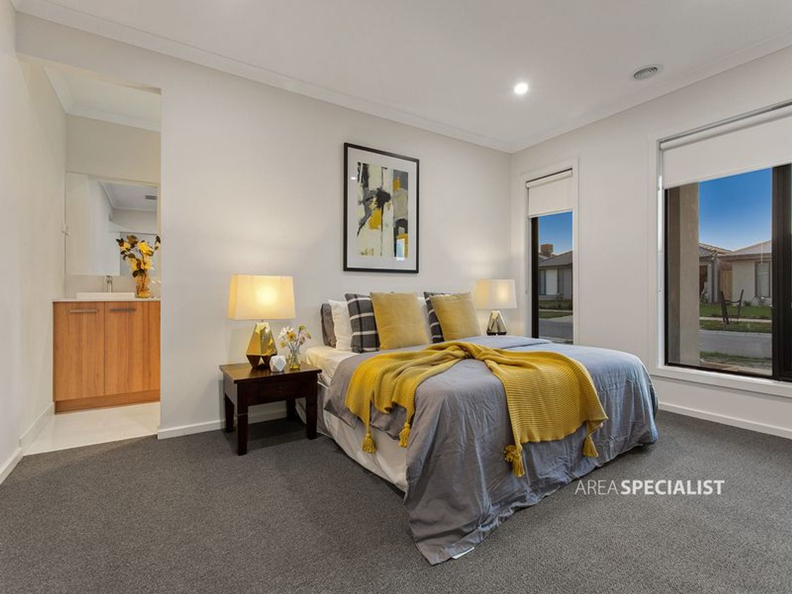 11 Hekela Street, Clyde North, VIC 3978, Clyde North - Thumbnail 5