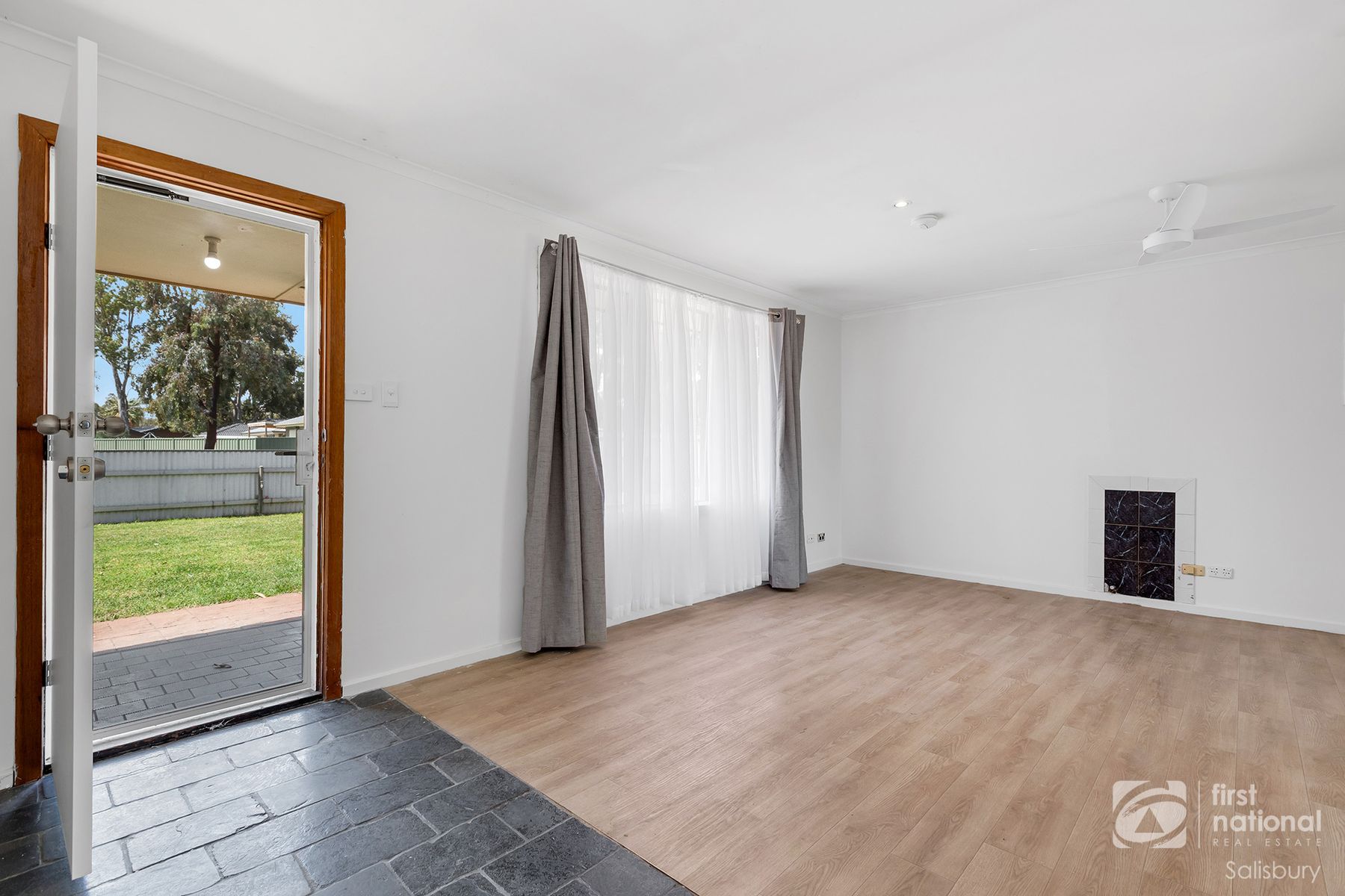 98 Diment Road, Salisbury North SA 5108, Salisbury North - Thumbnail 2