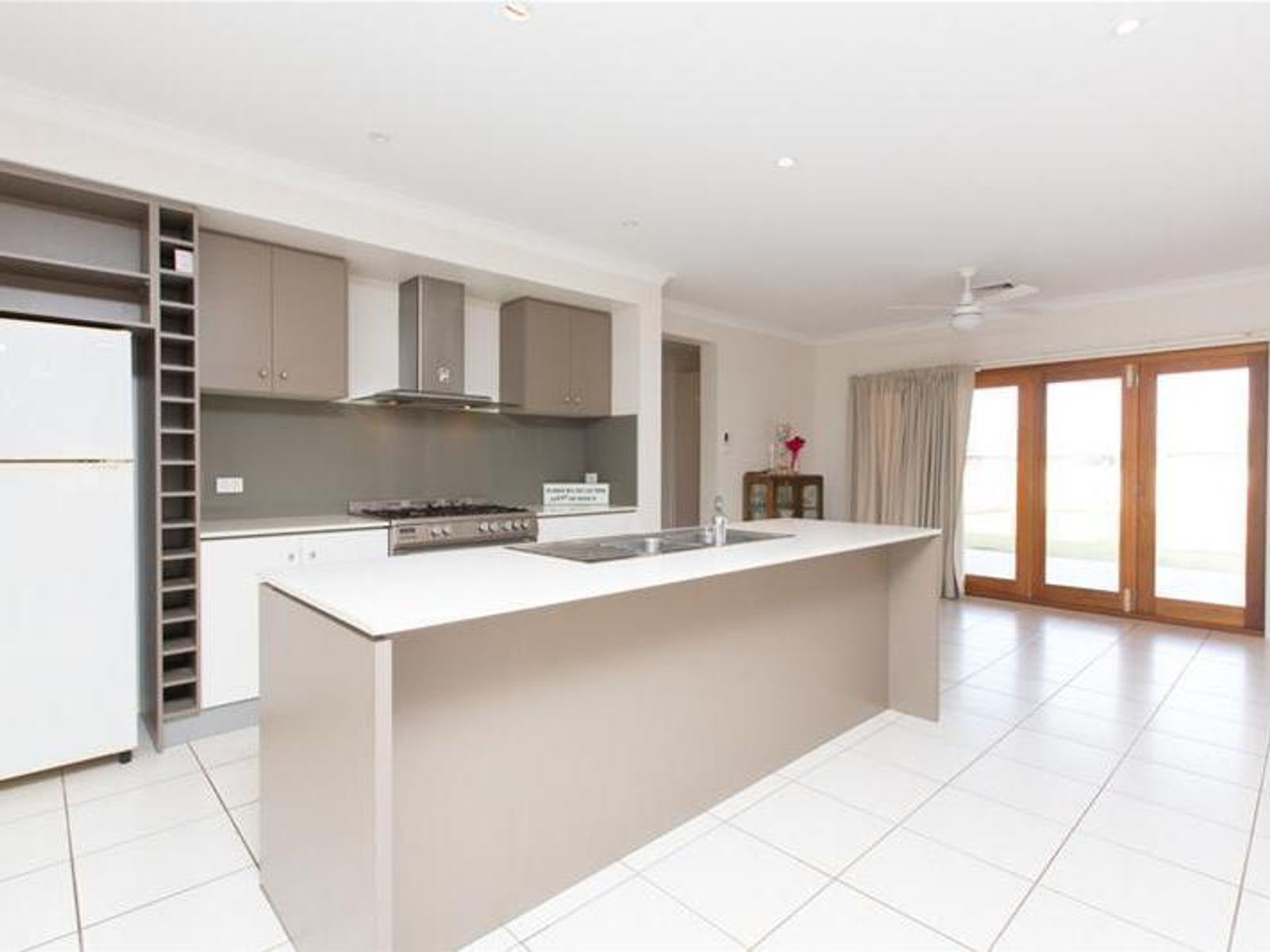 92 Pitman Avenue, Buronga, NSW 2739, Buronga - Thumbnail 4