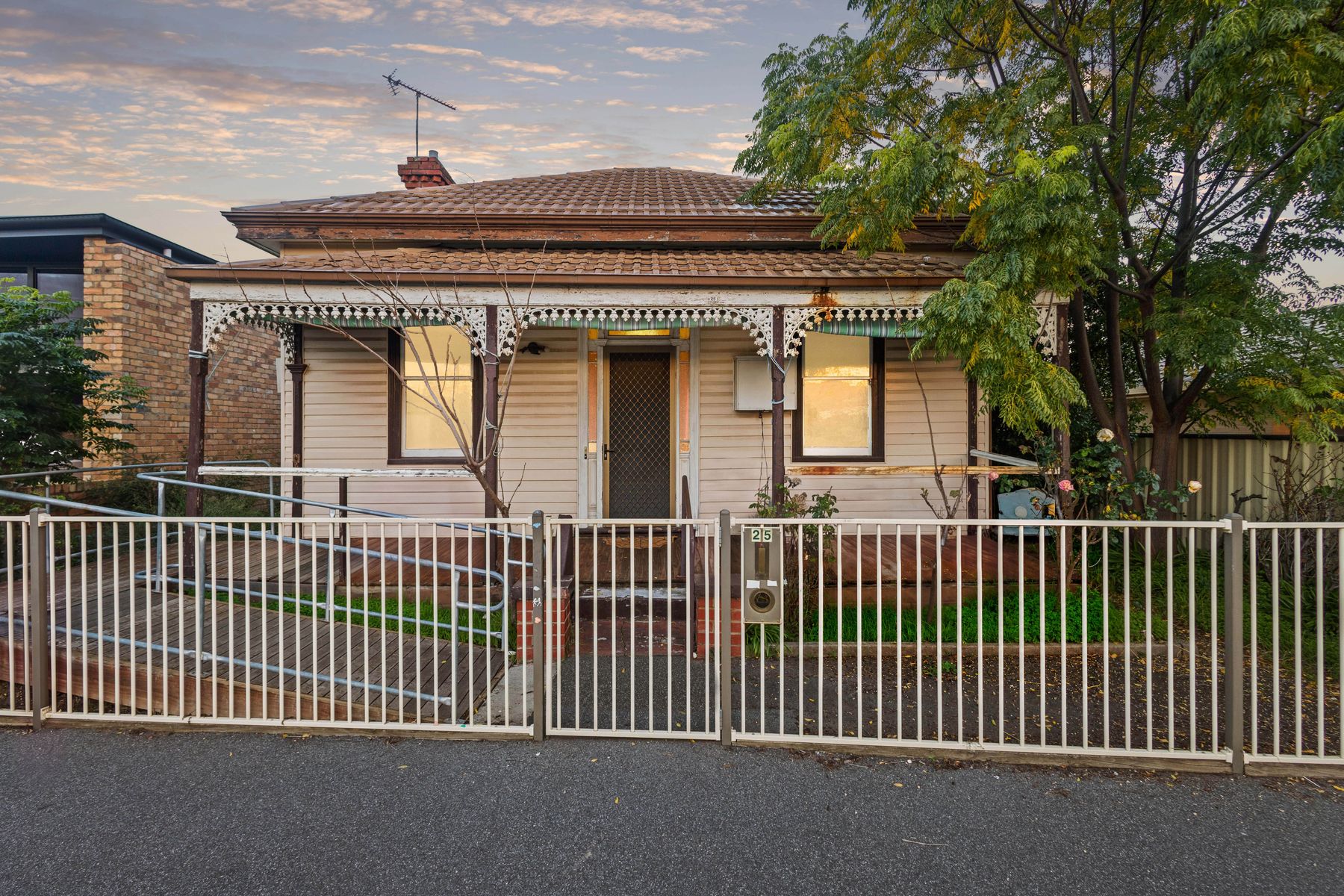 25 Creek Street South, Bendigo VIC 3550 - Image 1
