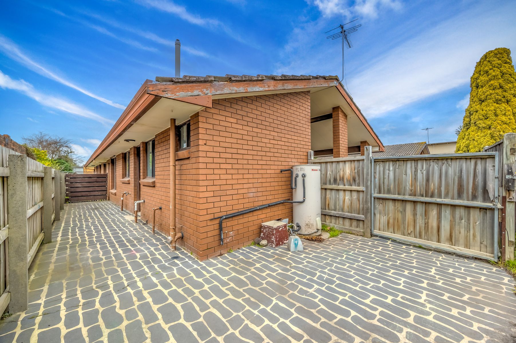 1/18 Collins Street, Traralgon VIC 3844, Traralgon - Thumbnail 2