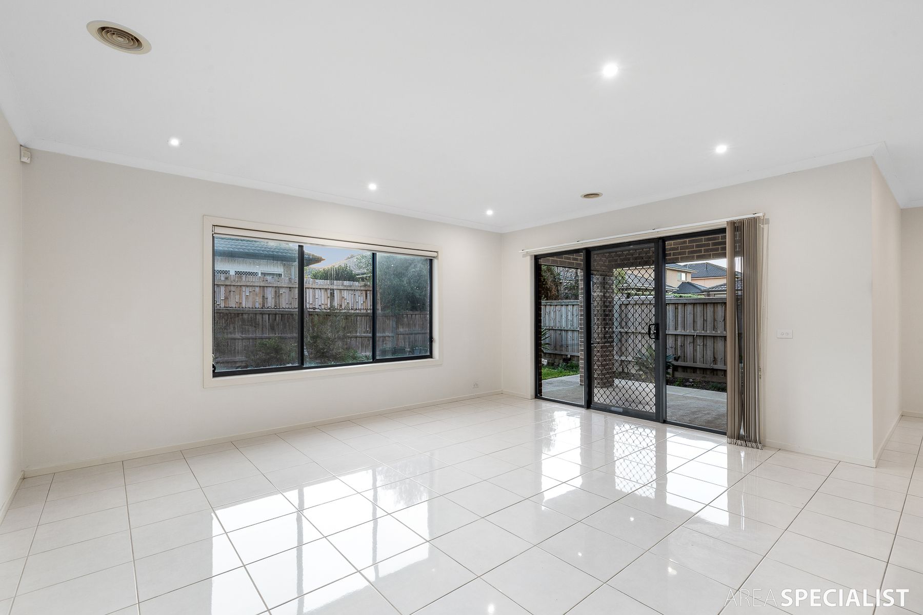 126 Bondi Parade, Point Cook, VIC 3030, Point Cook - Thumbnail 8