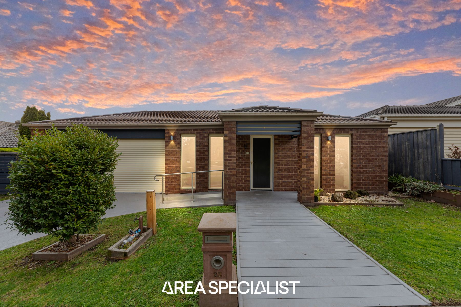 23 Bohemia Crescent, Pakenham, VIC 3810, Pakenham - Thumbnail 2