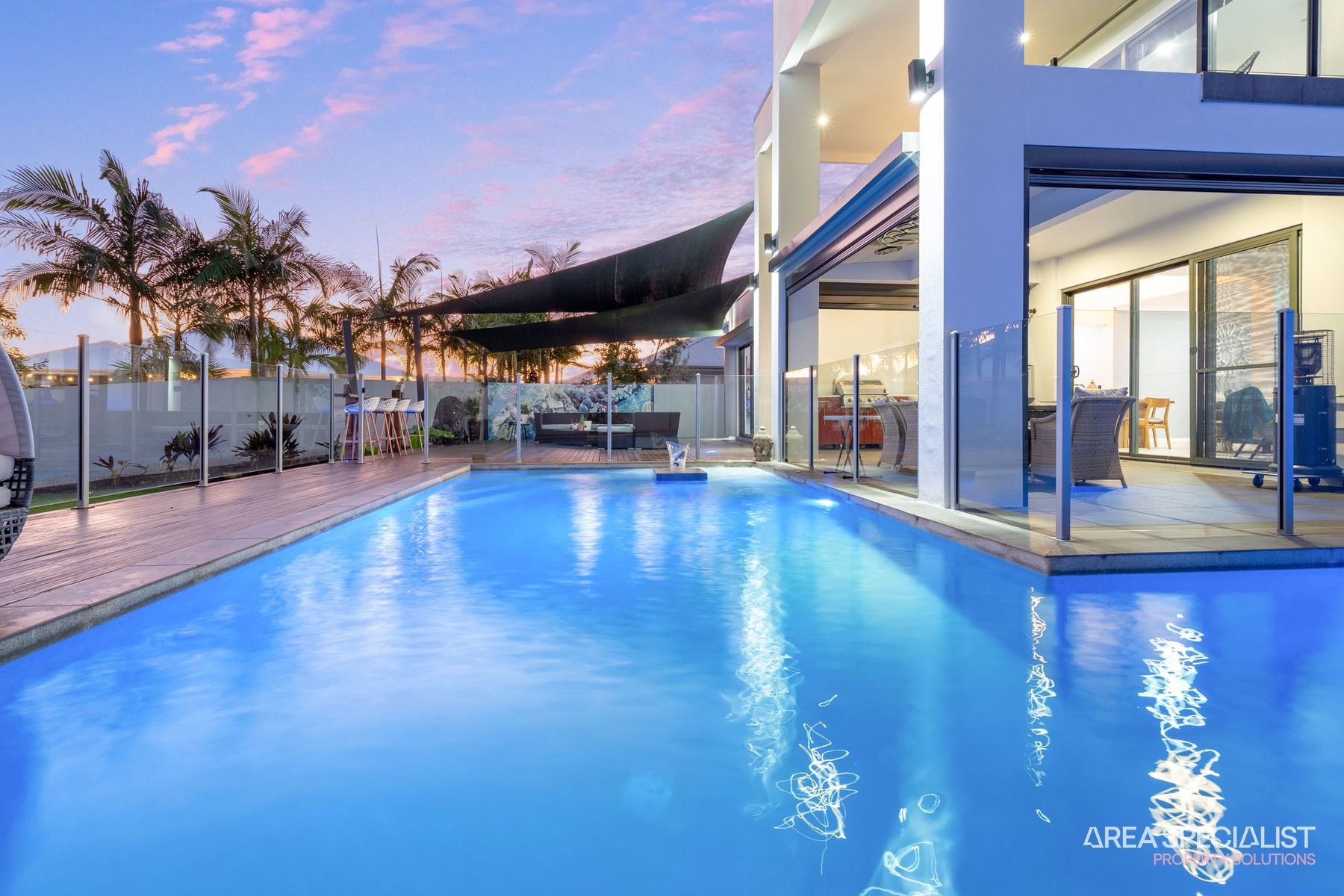 12 Sunset Place, Jacobs Well, Jacobs Well - Thumbnail 3