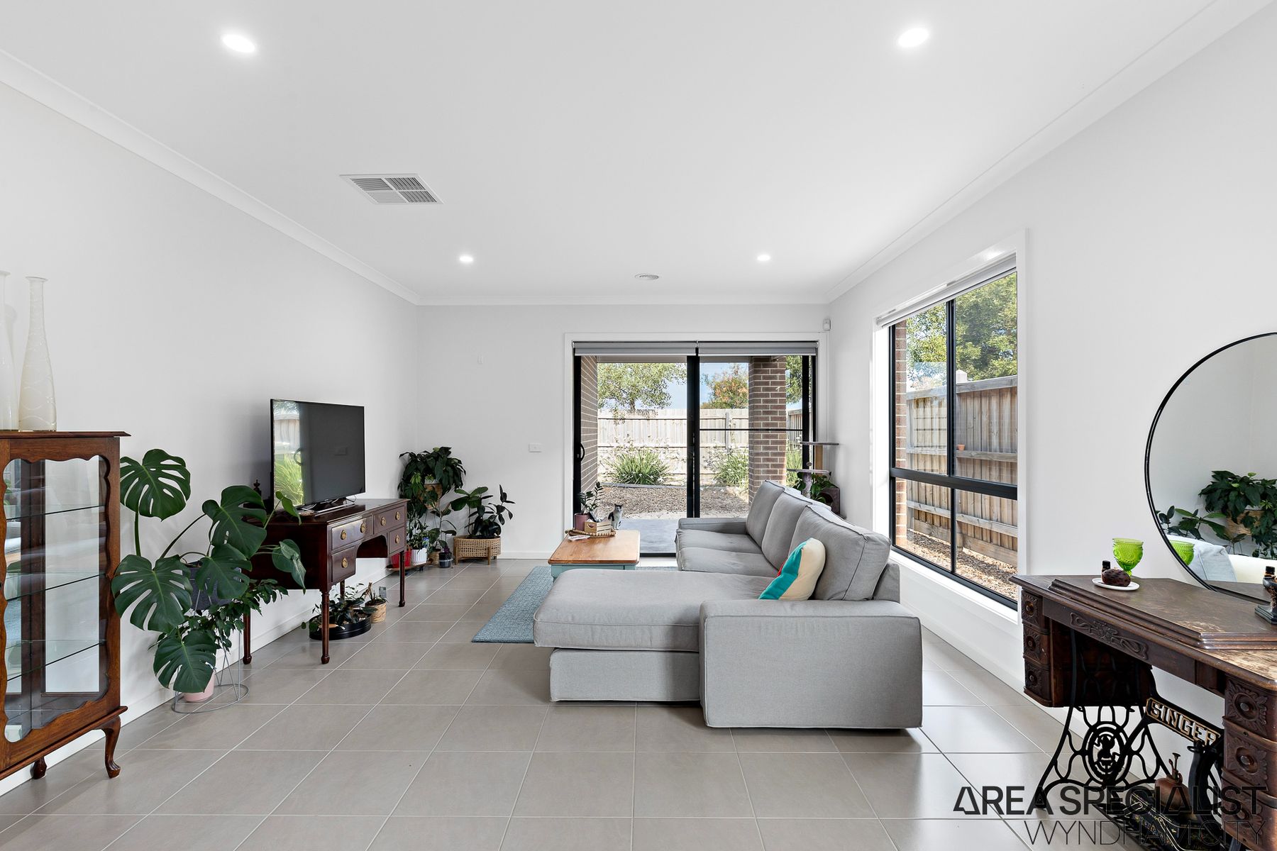 18 Firefly Road, Point Cook, VIC 3030, Point Cook - Thumbnail 7