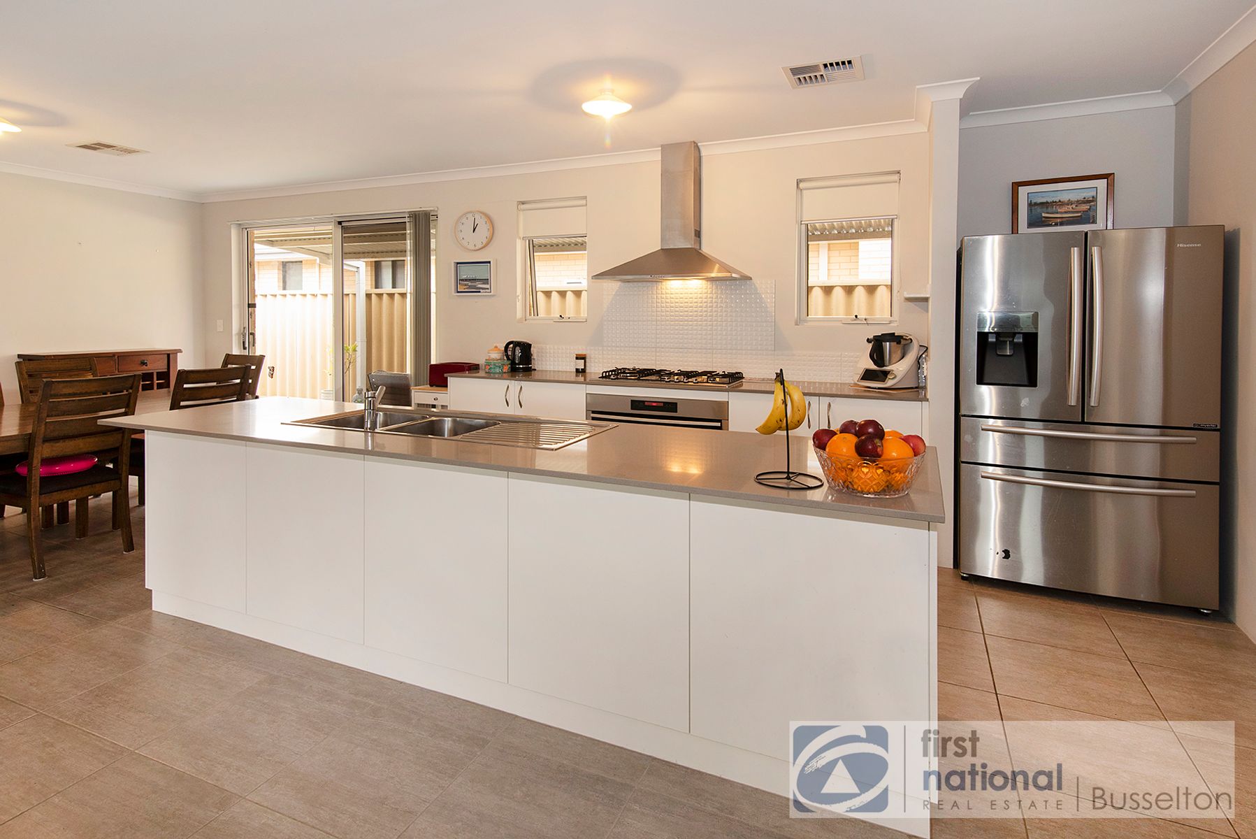 10 Roubion Gardens, Yalyalup WA 6280, Yalyalup - Thumbnail 3