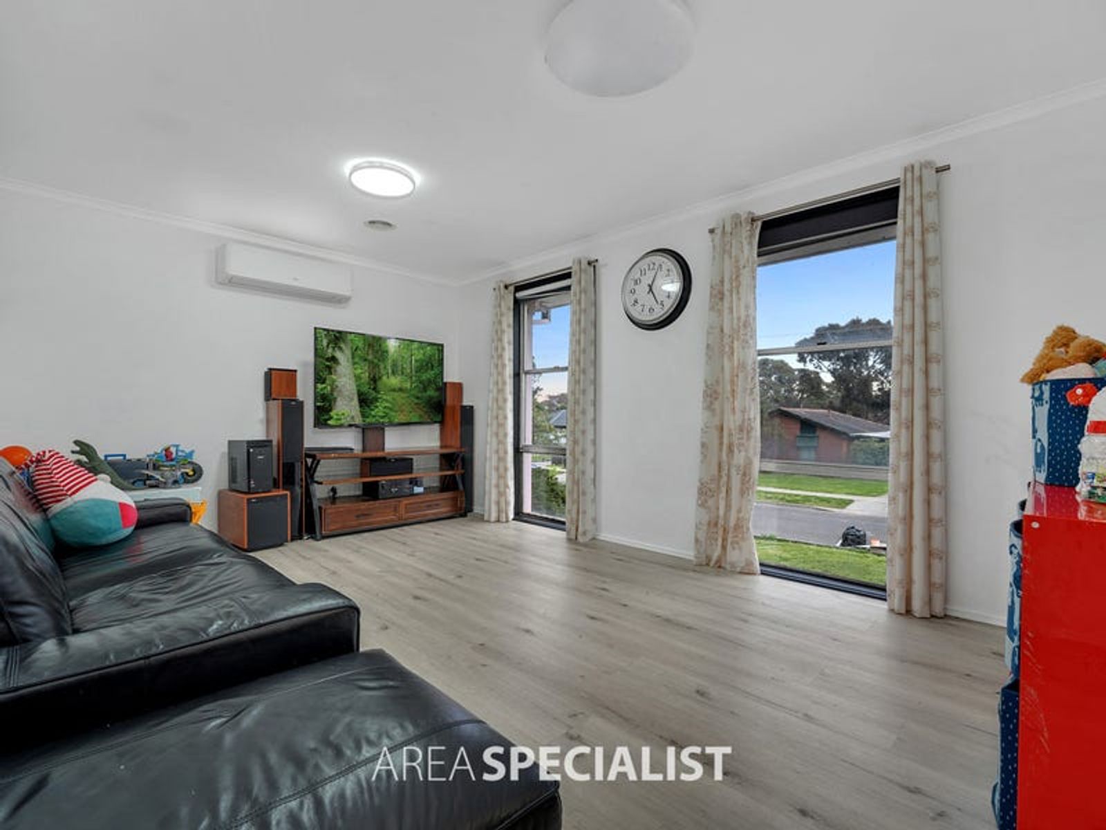 3 Village Drive, Hampton Park, VIC 3976, Hampton Park - Thumbnail 2