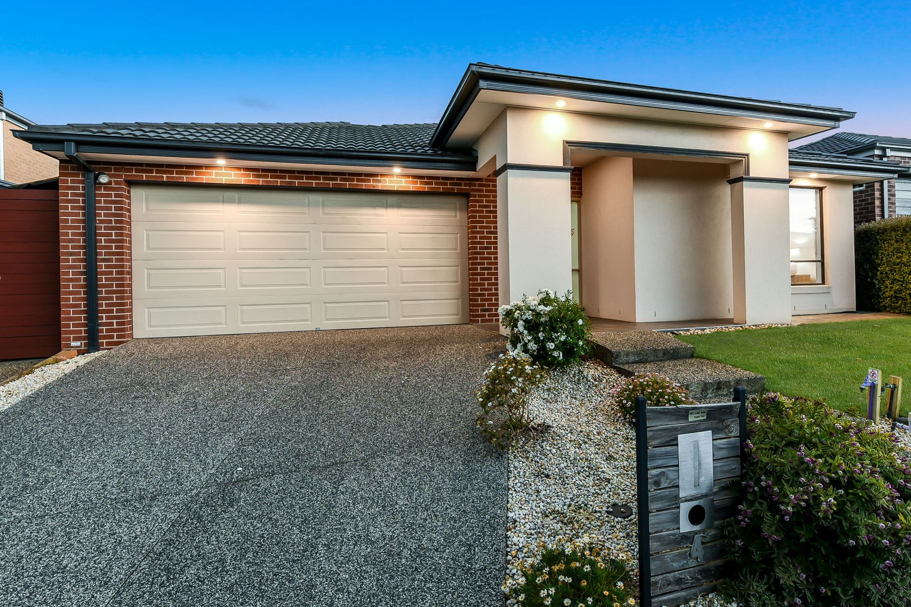 4 Union Street, Clyde North, VIC 3978, Clyde North - Thumbnail 3