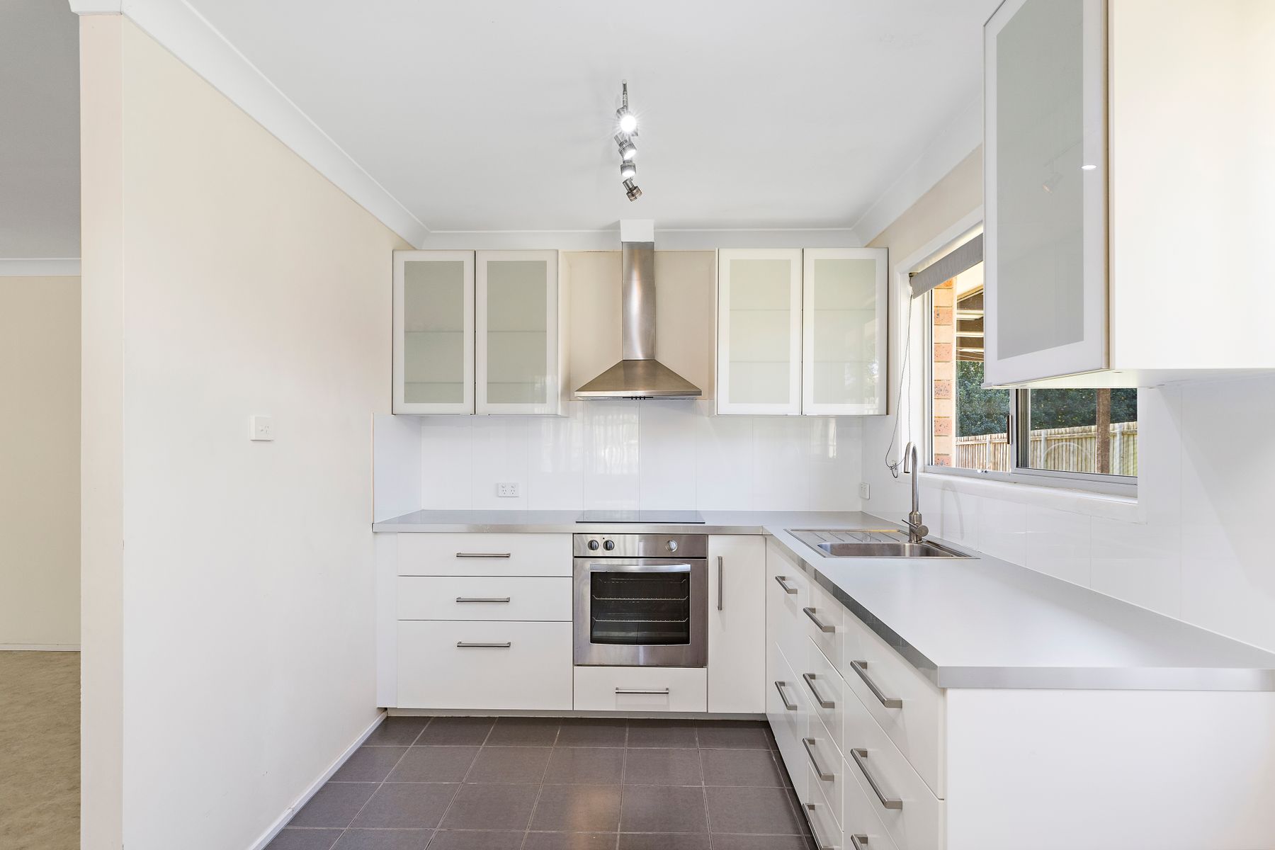 32 Magnolia Parade, Victoria Point QLD 4165