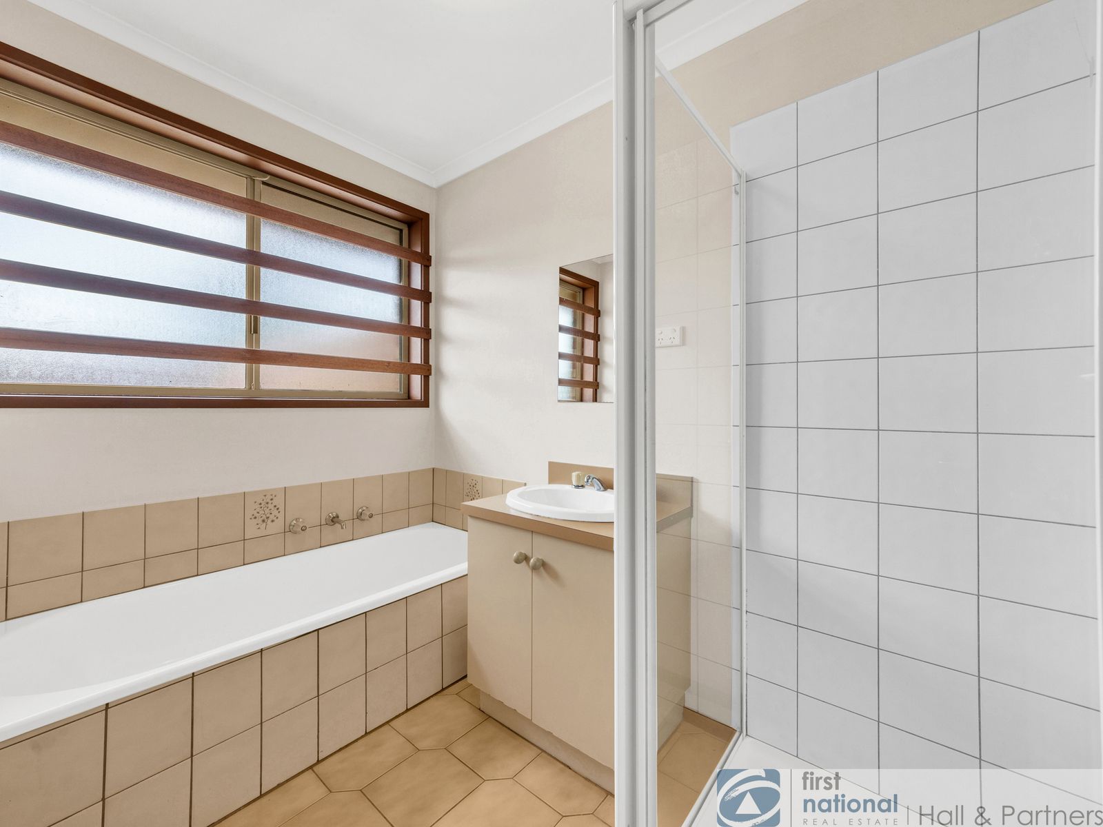 2/288 Gladstone Road, Dandenong North VIC 3175, Dandenong North - Thumbnail 8