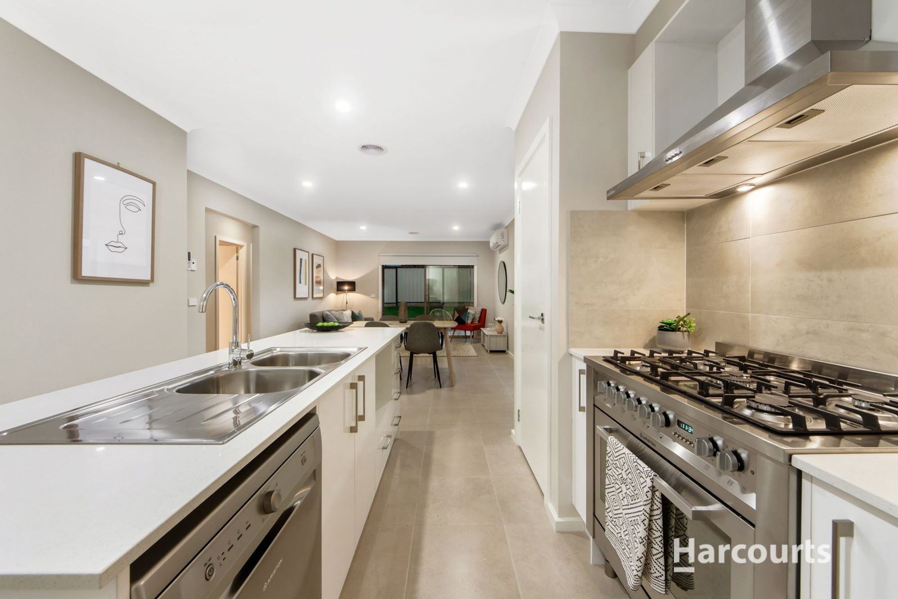 7 Hawking Crescent, Fraser Rise, VIC 3336, Fraser Rise - Thumbnail 4