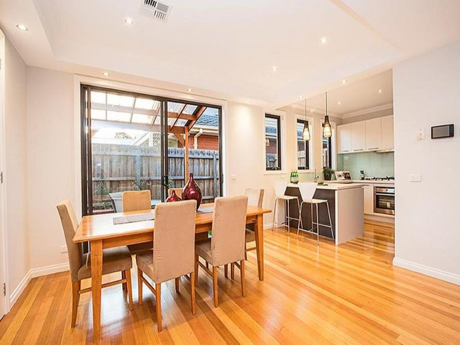 2/34 Evans Street, Moonee Ponds - Thumbnail 3