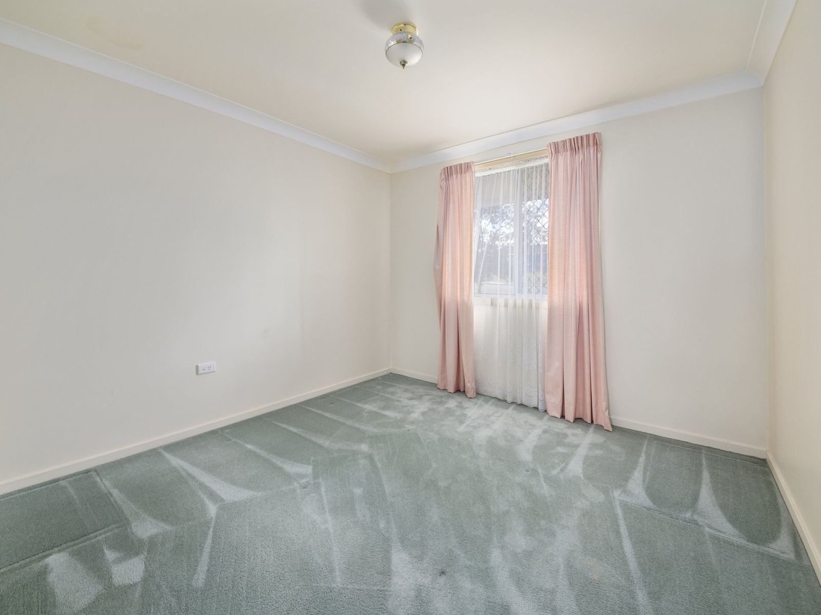46 Hawker Road, Warwick - Thumbnail 8