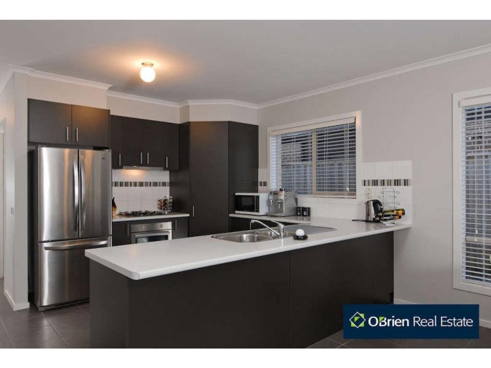 56 Sussex Avenue, Cranbourne North, VIC 3977, Cranbourne North - Thumbnail 3